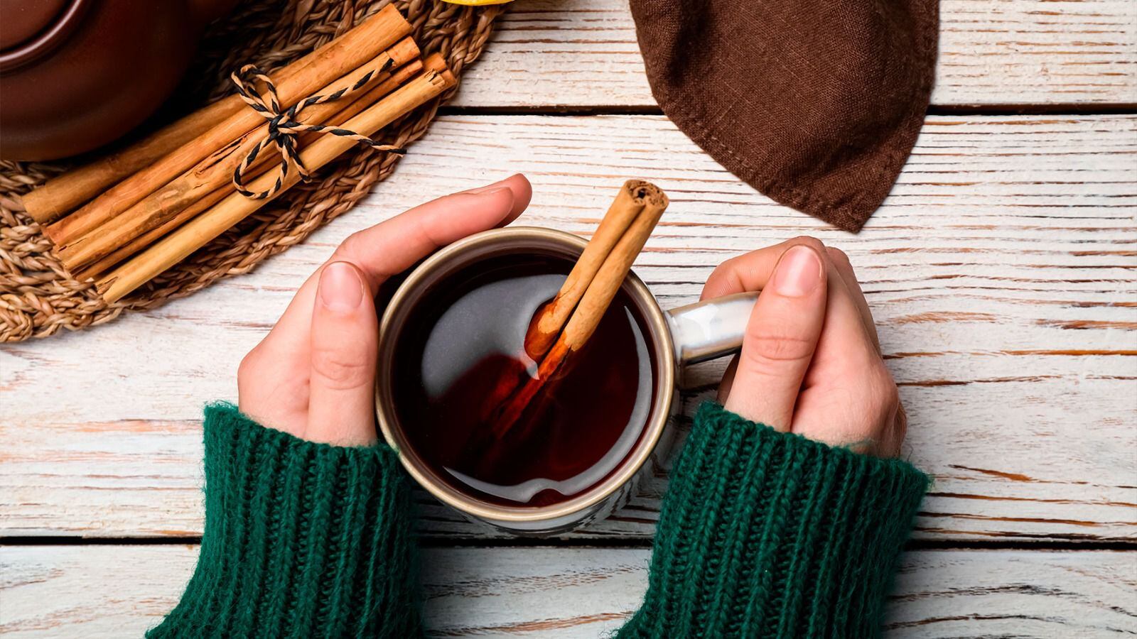 El consumo moderado de té de canela puede producir algunos beneficios en el organismo. (Foto: Shutterstock)