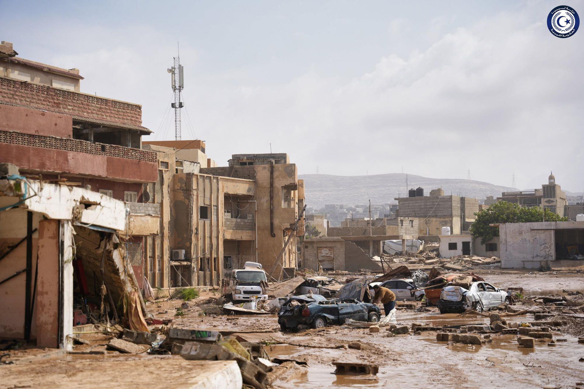 Inundaciones en Libia ‘arrasan’ con vecindarios; hay 10 mil desaparecidos