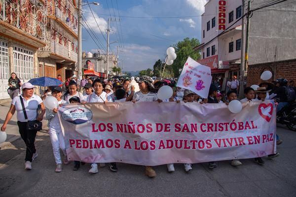 ‘¡Alto a la violencia infantil¡': Marchan en Chiapas por desaparición de menores