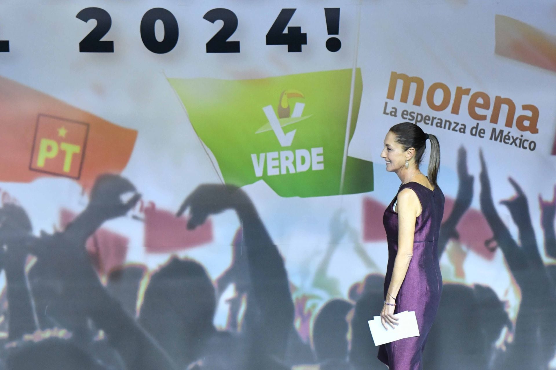 Morena podría pagar ‘multón’ por no reportar gastos en elección interna de su ‘corcholata’ 