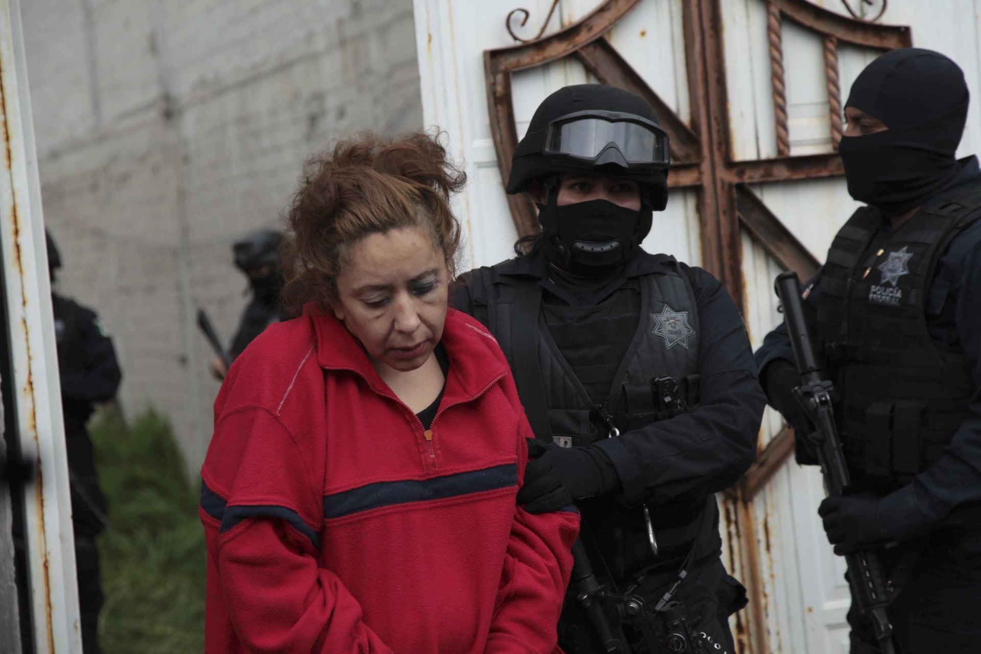 Jaqueline Malinali Gálvez Ruiz fue detenida por la Policía Federal el 20 de julio de 2012, junto con seis integrantes de la organización delictiva identificada como 'Los Tolmex'. 