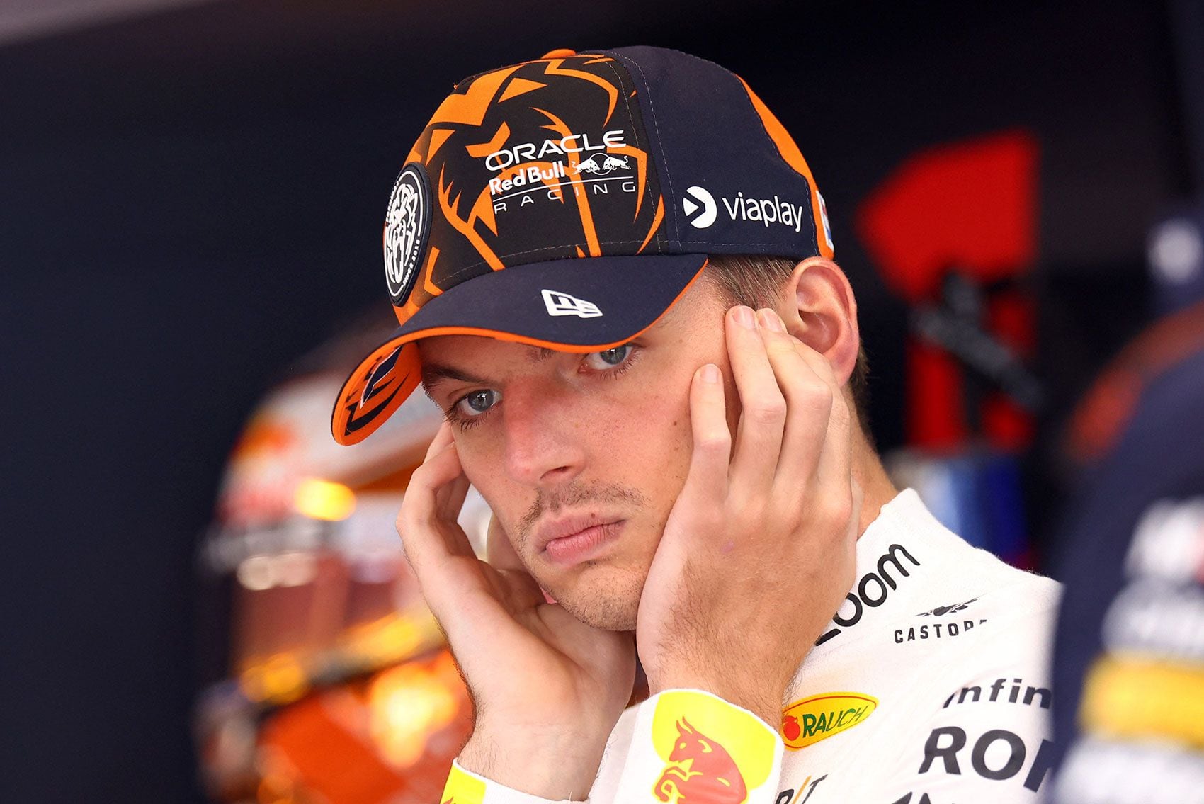Max Verstappen se mostró molesto y frustrado durante el Gran Premio de Hungría 2024. (Foto: EFE)