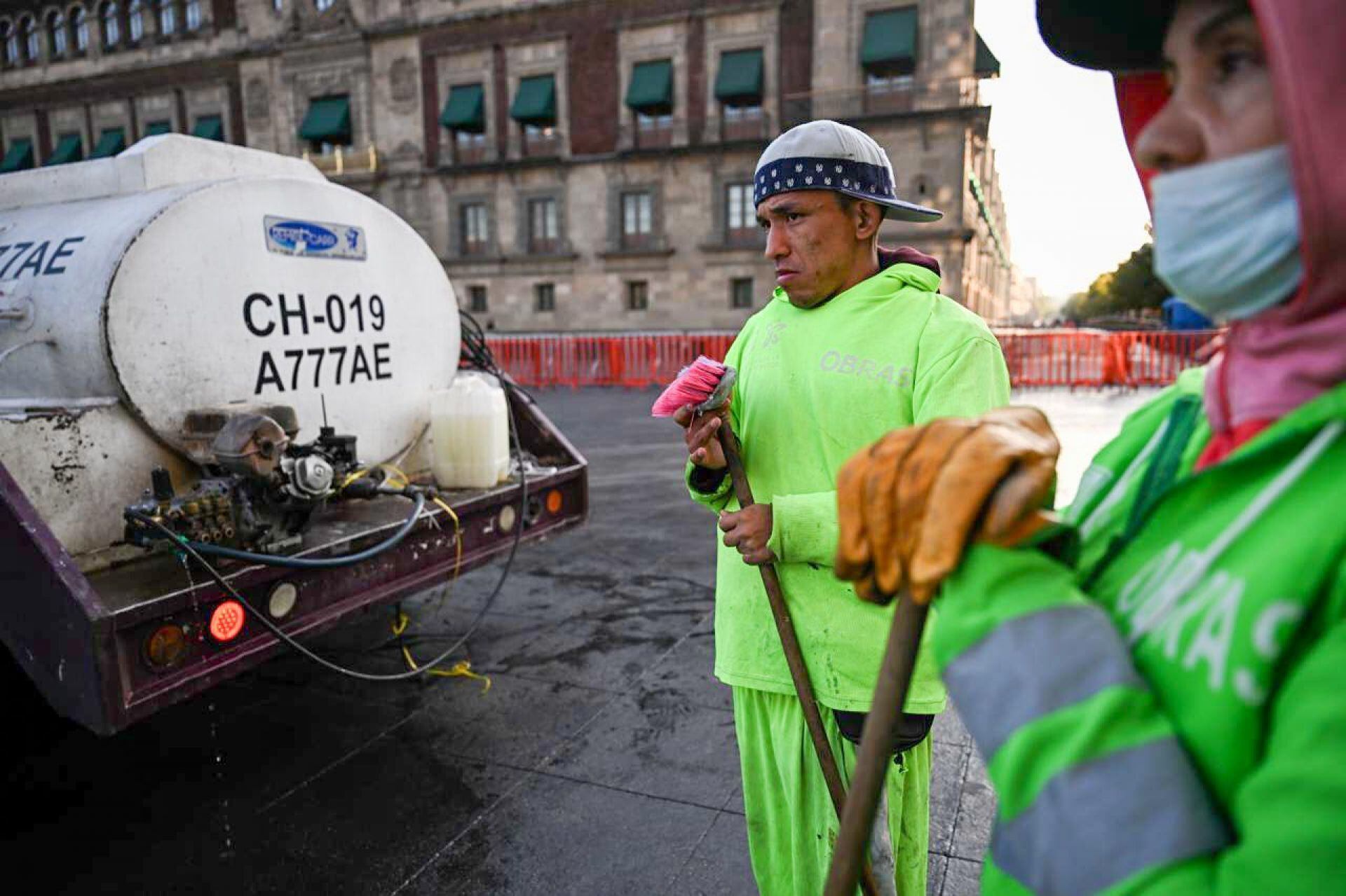 Algunos trabajadores en México sí prestan sus servicios durante días feriados.