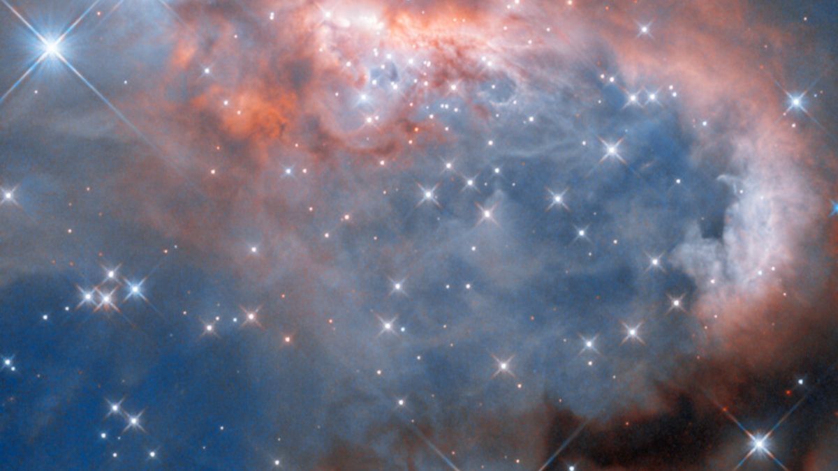 ¡Espectáculo cósmico! Hubble capta la formación de una nebulosa a partir de nuevas estrellas 