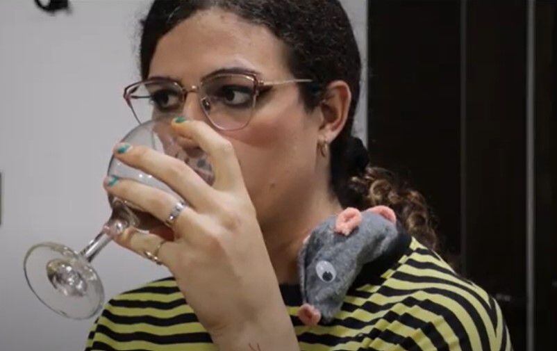 'Johannes Sacreblú' es el cortometraje parodia de 'Emilia Pérez'. (foto: Captura YouTube Camiileo)