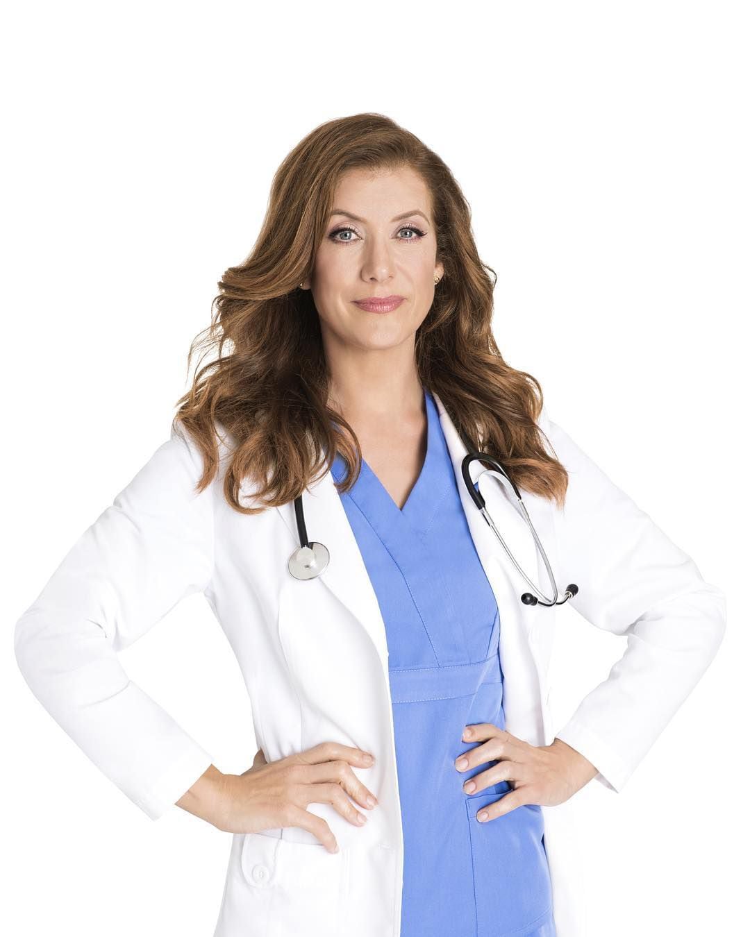 Kate Walsh destacó que es importante no automedicarse y consultar a un médico. (Foto: Instagram / @katewalsh).