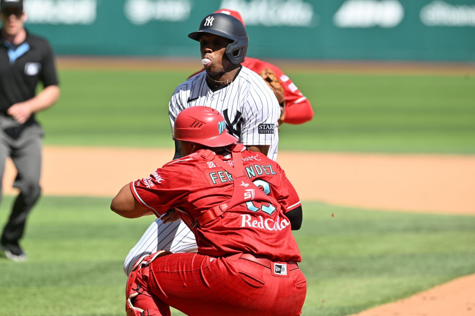 El marcador final del primer partido entre Yankees y Diablos fue de 4-3 a favor de los mexicanos. (Foto: HR Canó)