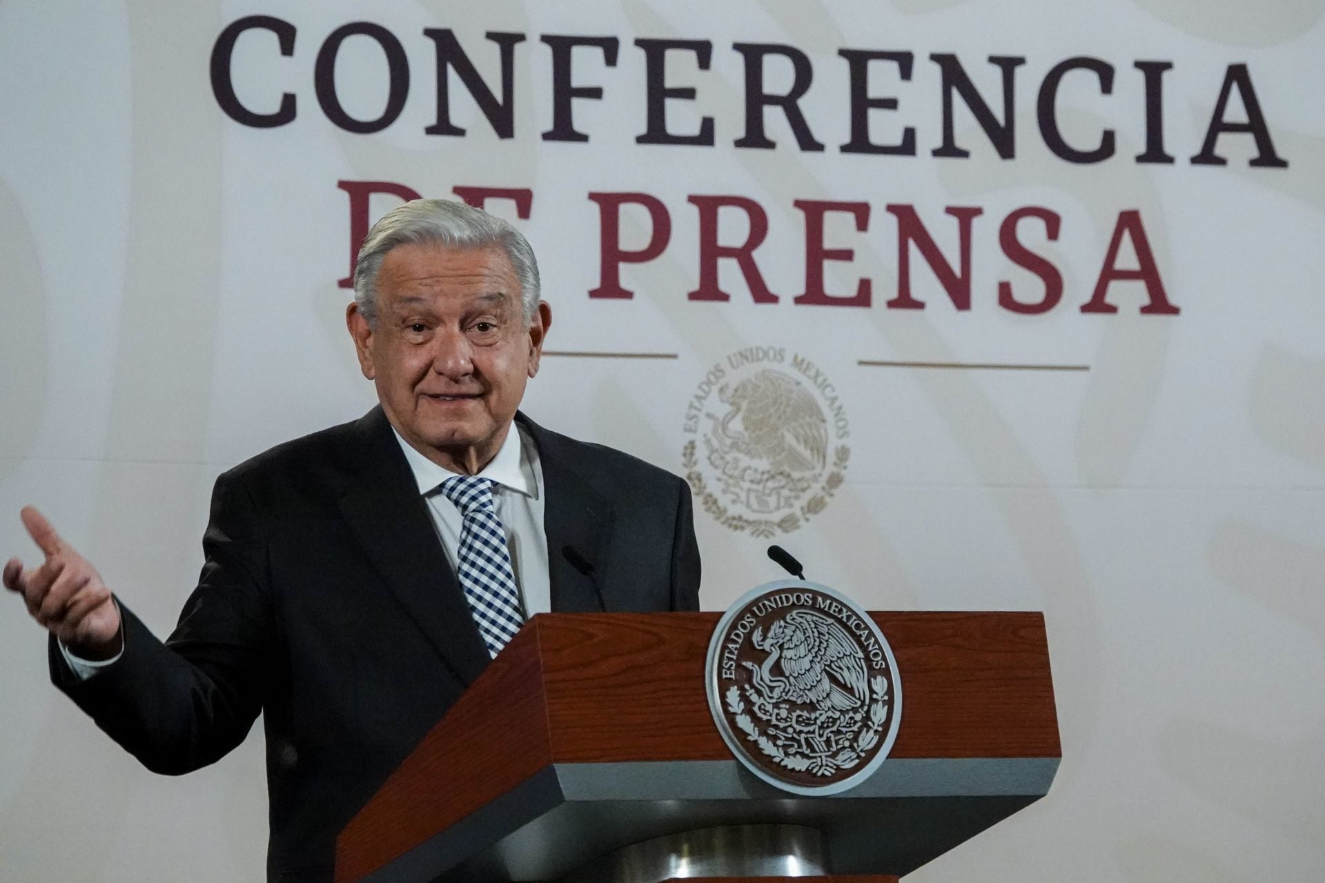 López Obrador afirmó que la educación en México se encuentra en buenos niveles porque ahora se respeta al magisterio.