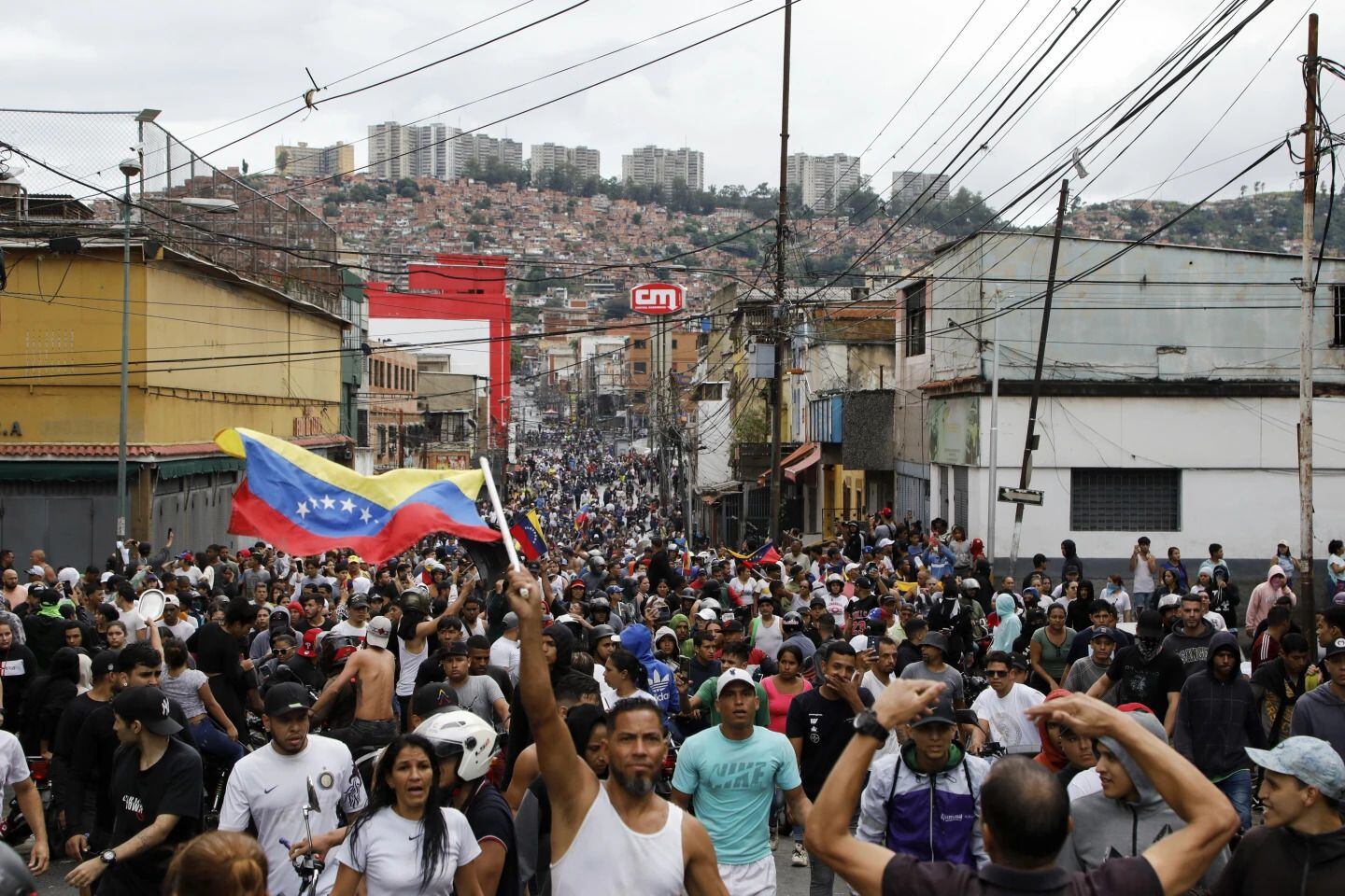 Nicolás Maduro tomará el poder por tercera ocasión como presidente de Venezuela en medio de protestas de opositores. [Fotografía. AP]