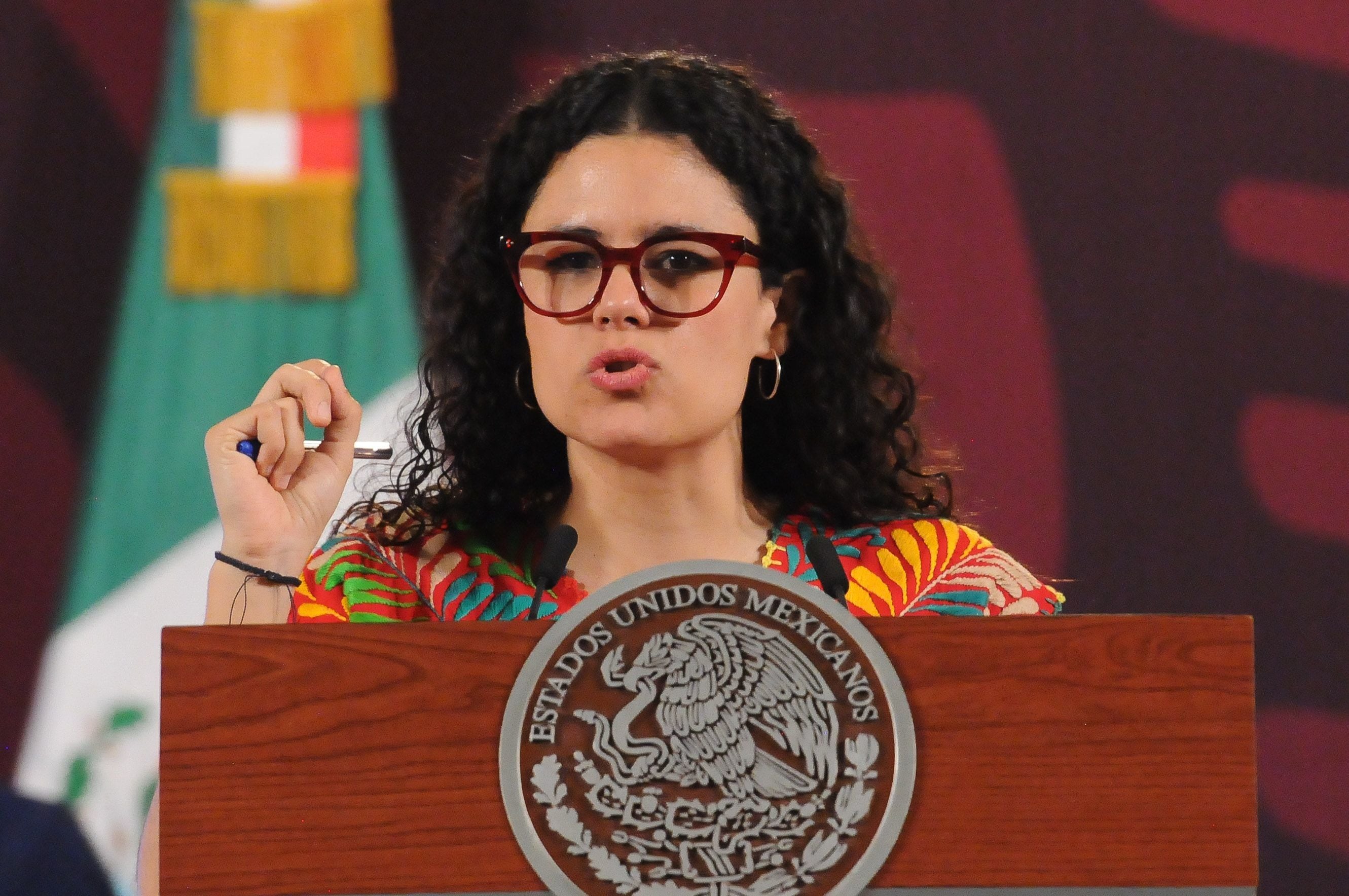 Morenistas dejan el camino libre a Luisa Maria Alcalde para presidir el partido 