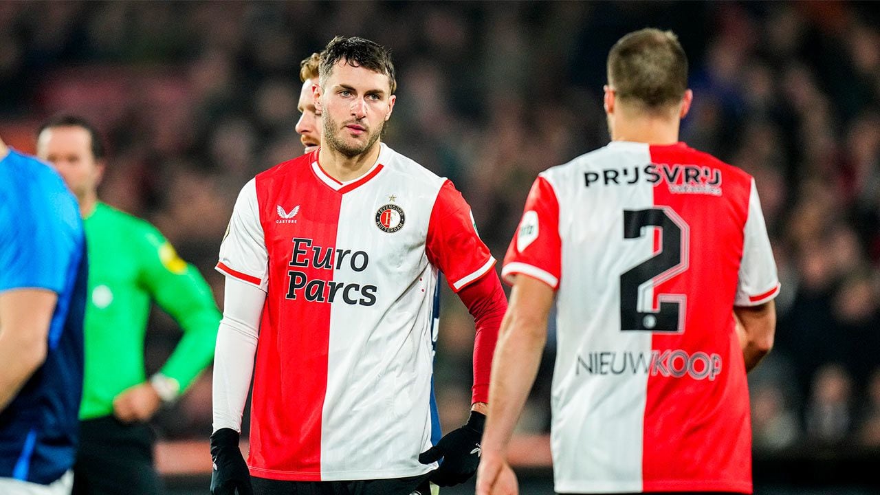 Santi Giménez es jugador del Feyenoord. (Foto: Especial)