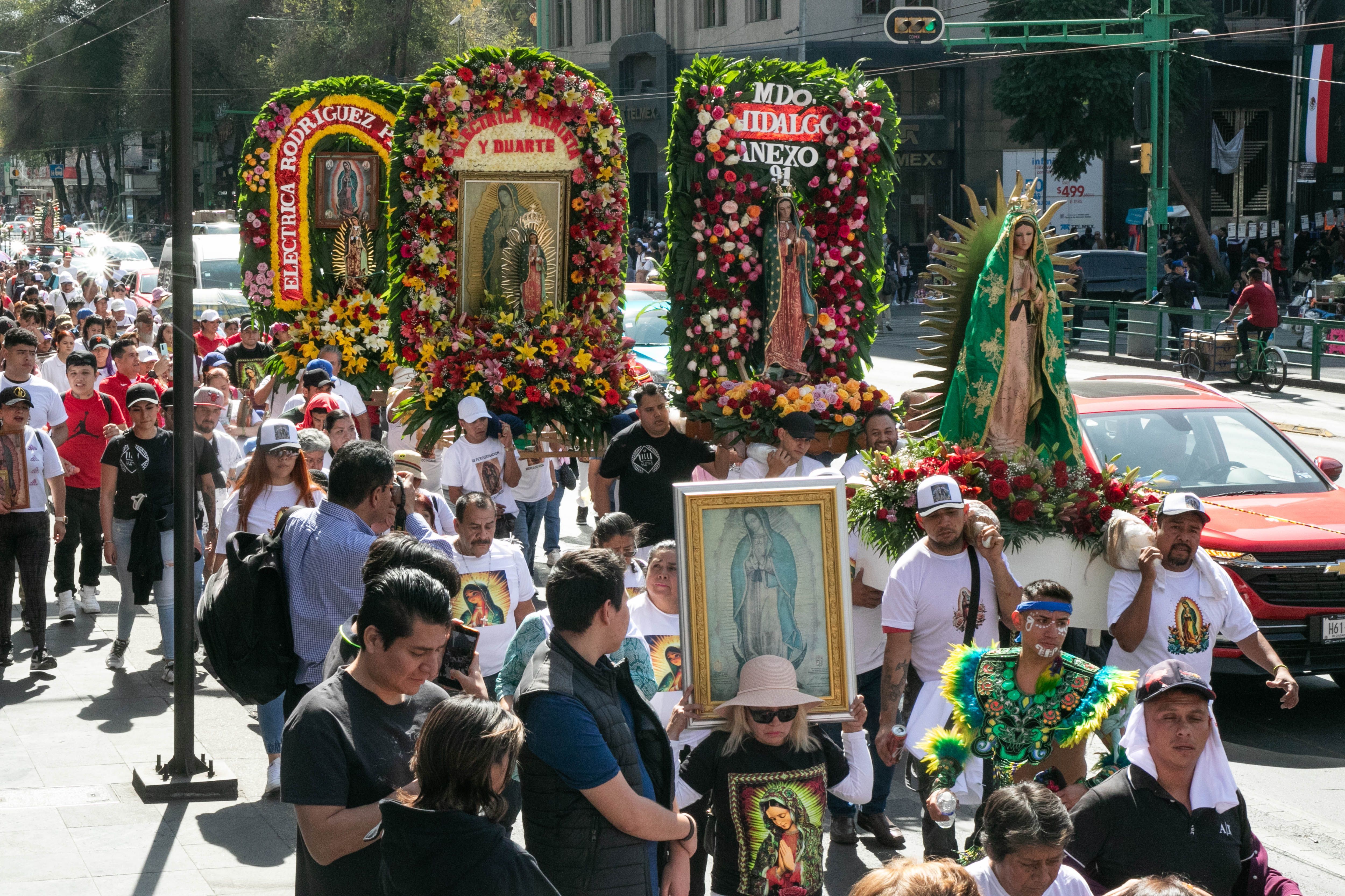 Millones de mexicanos acuden a la Basílica de Guadalupe para celebrar la aparición de la Virgen.  [Fotografía. Cuartoscuro]