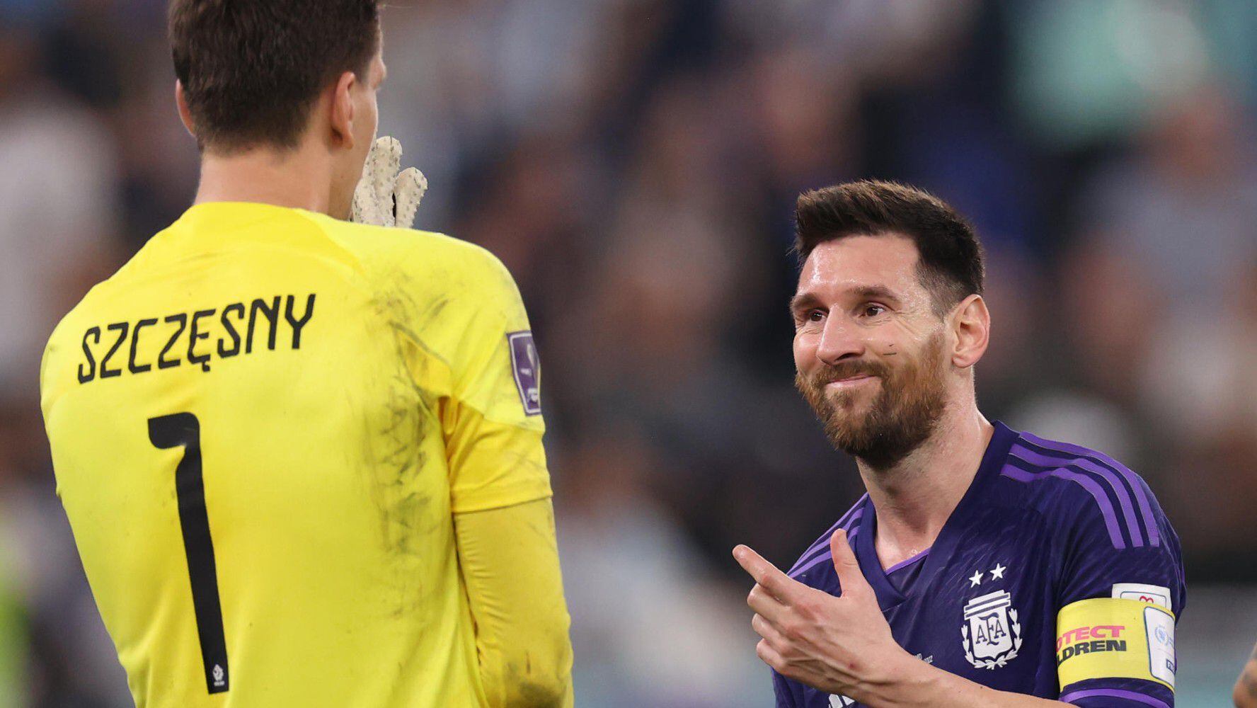 Messi y Szczęsny apostaron dinero en pleno partido del Mundial; ‘No sé si está permitido’