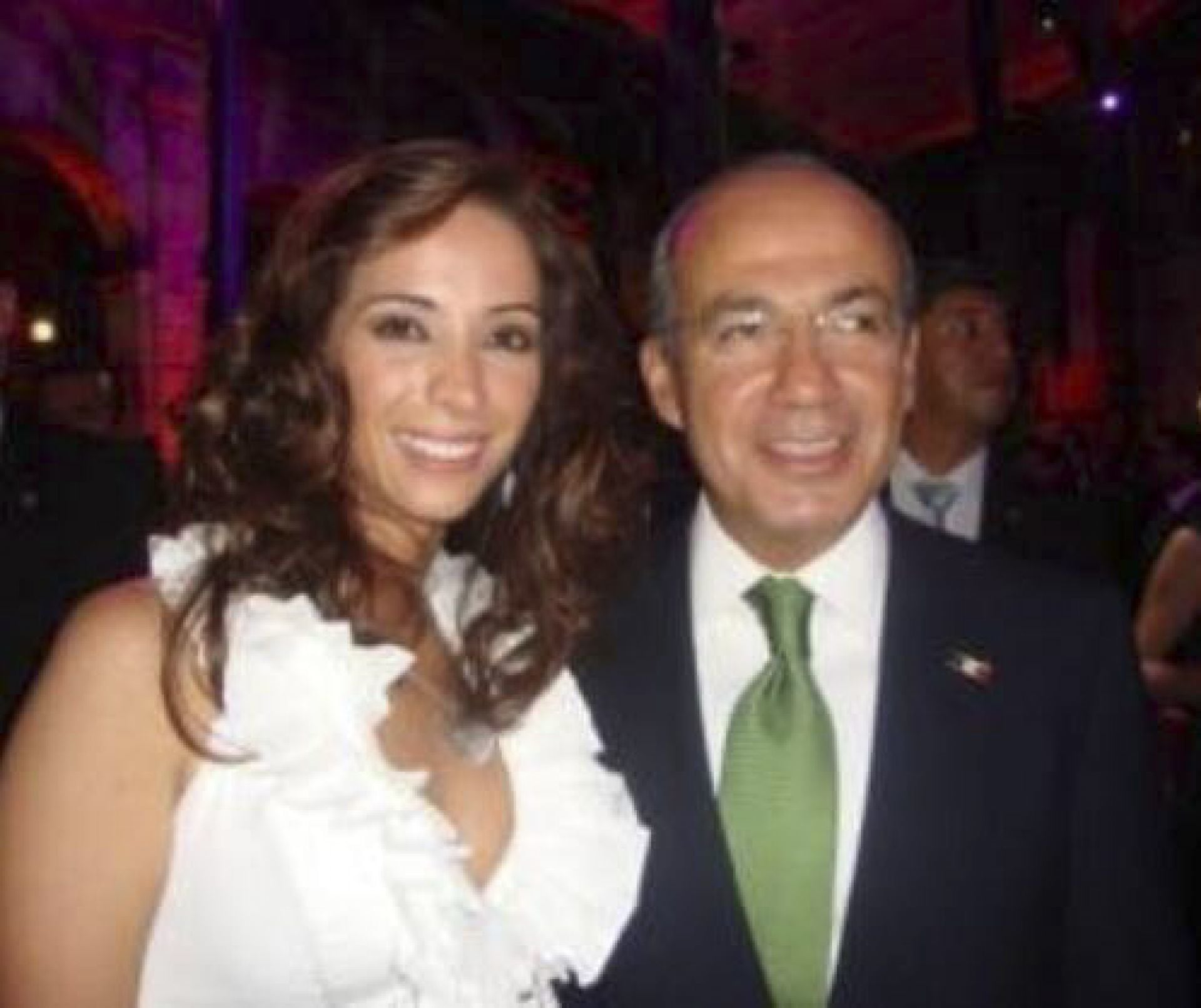 Claudia Cervantes es sobrina de Felipe Calderón ya que la actriz es prima hermana del expresidente.