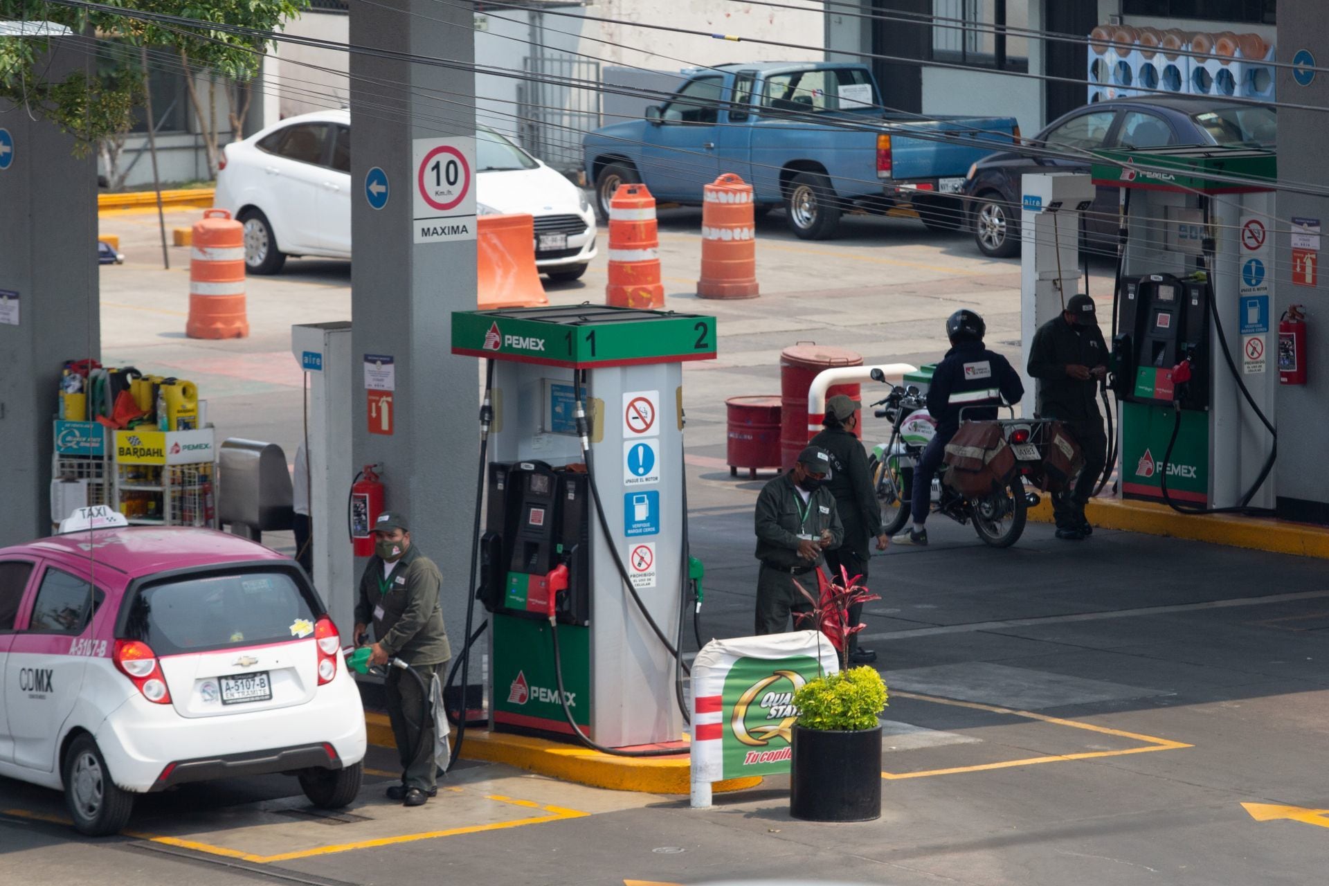 Hacienda duplica estímulos fiscales para el diésel: ¿Cómo quedan la gasolina Magna y Premium?