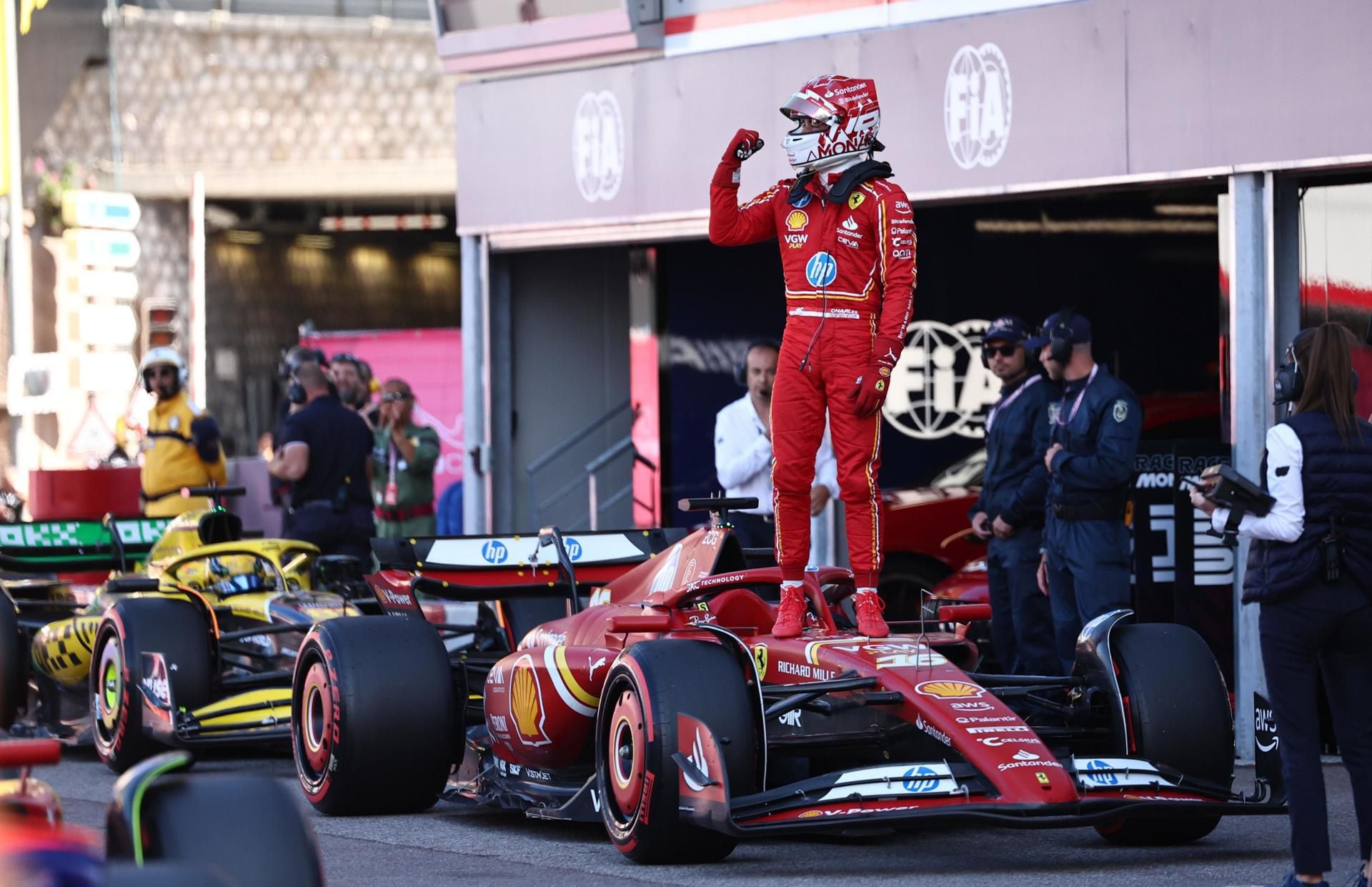 Charles Leclerc ha sufrido infortunios en sus carrera en Mónaco, pero este fin de semana podría cambiar la historia. (Foto: EFE).