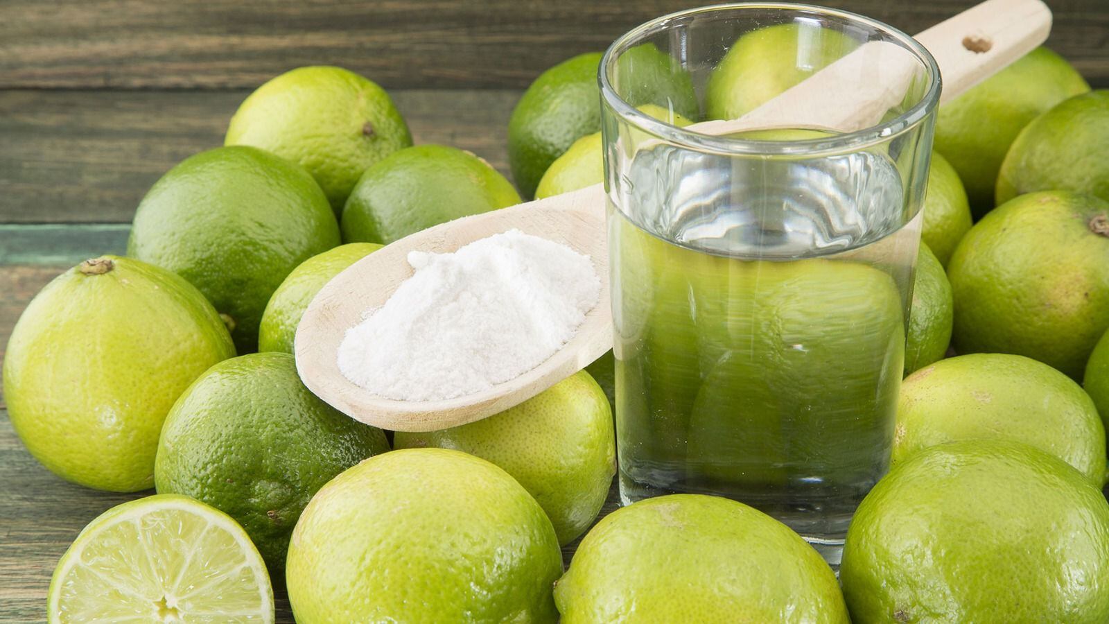 El bicarbonato con limón suele beberse contra la acidez estomacal. (Foto: Shutterstock).