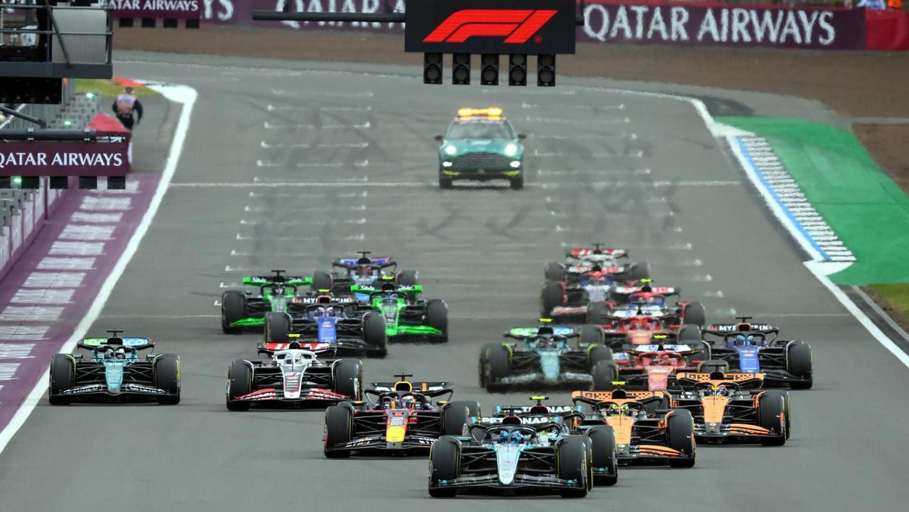 ¡Sir Lewis Hamilton gana el GP de Gran Bretaña 2024! ‘Checo’ Pérez vive pesadilla en Silverstone 