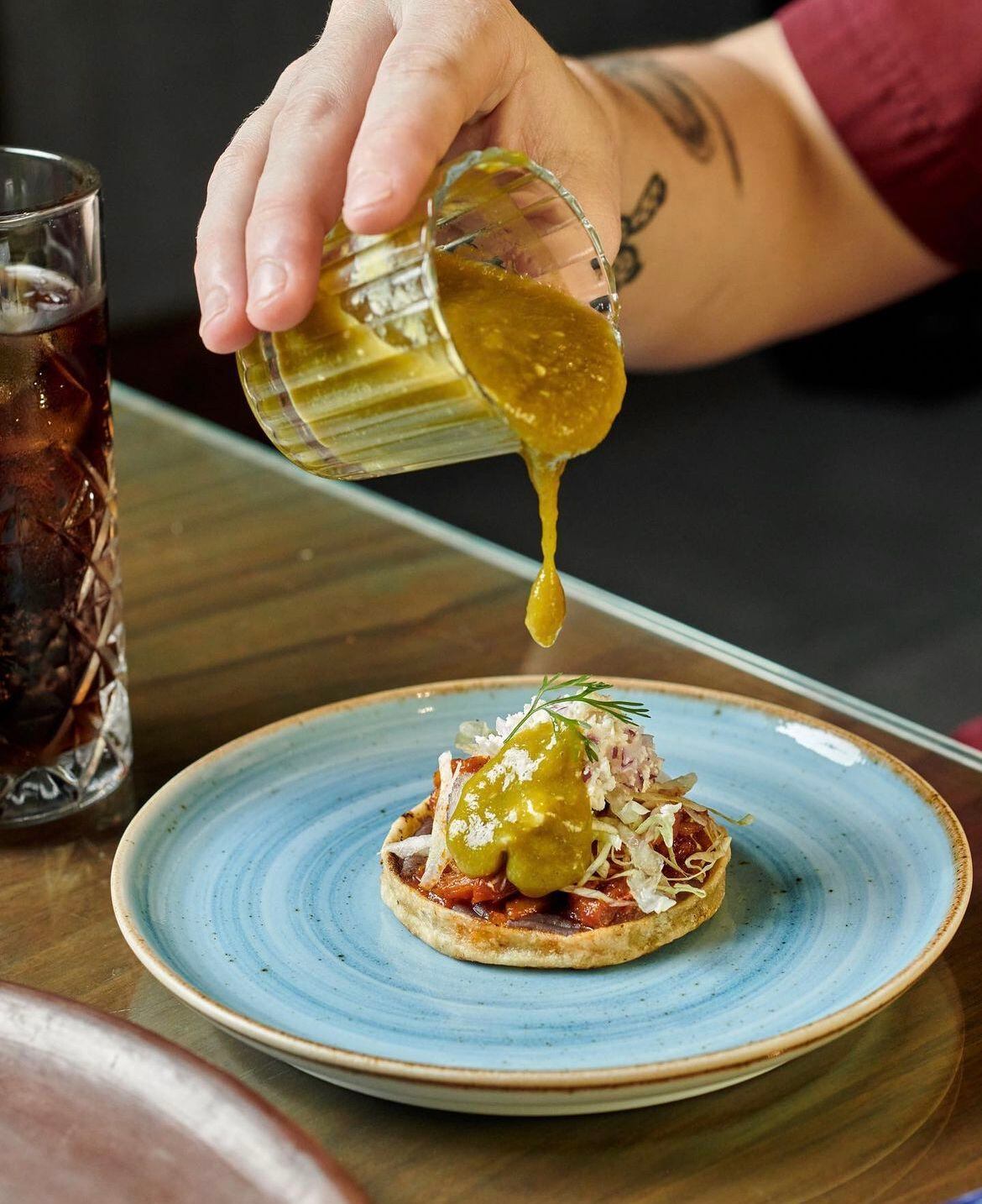 Los sopes son uno de los antojitos mexicanos más populares a nivel mundial. (Foto: Instagram / @cometamtyrest)