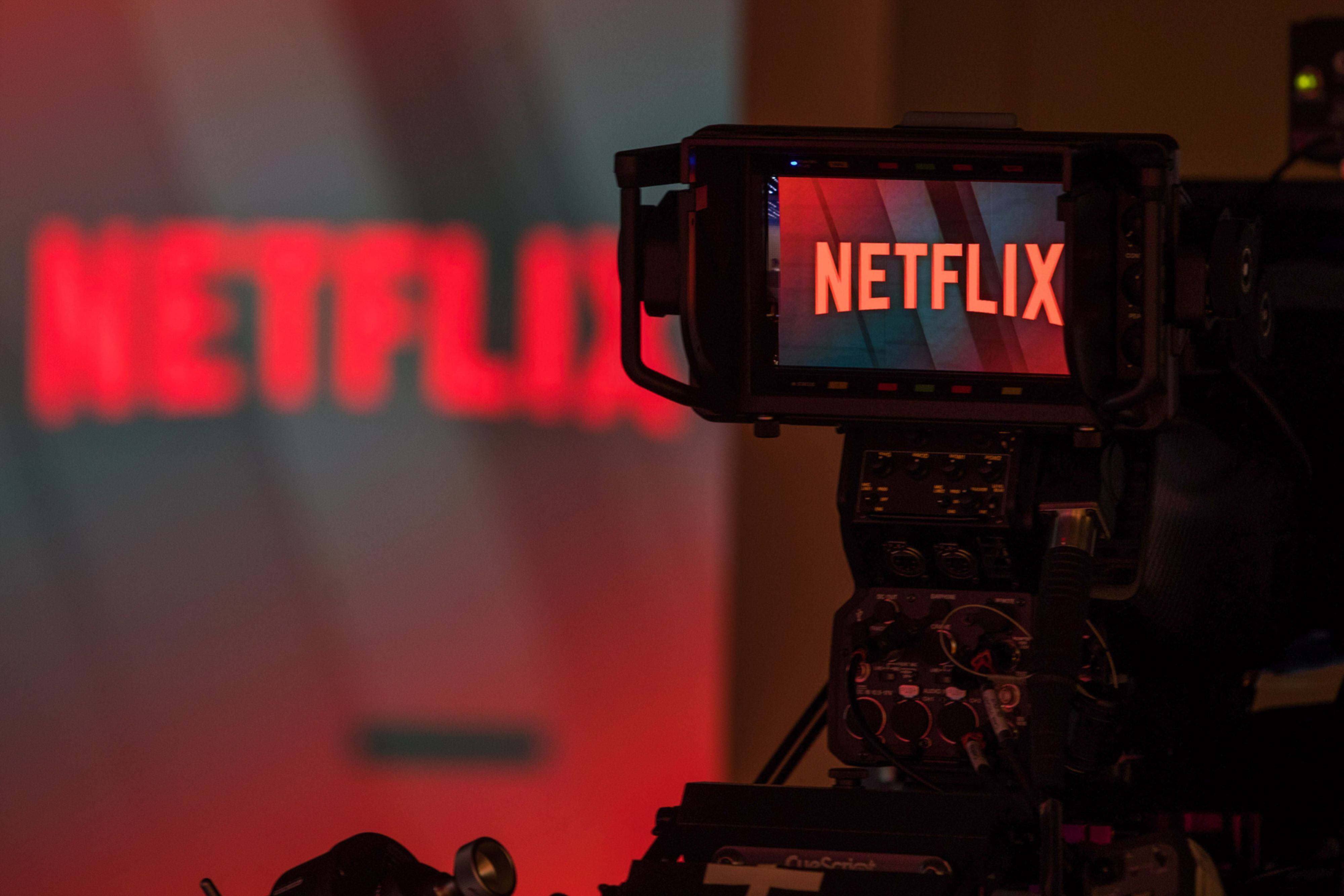 Netflix ‘saca la guillotina’: despide a 150 empleados por la pérdida de suscriptores