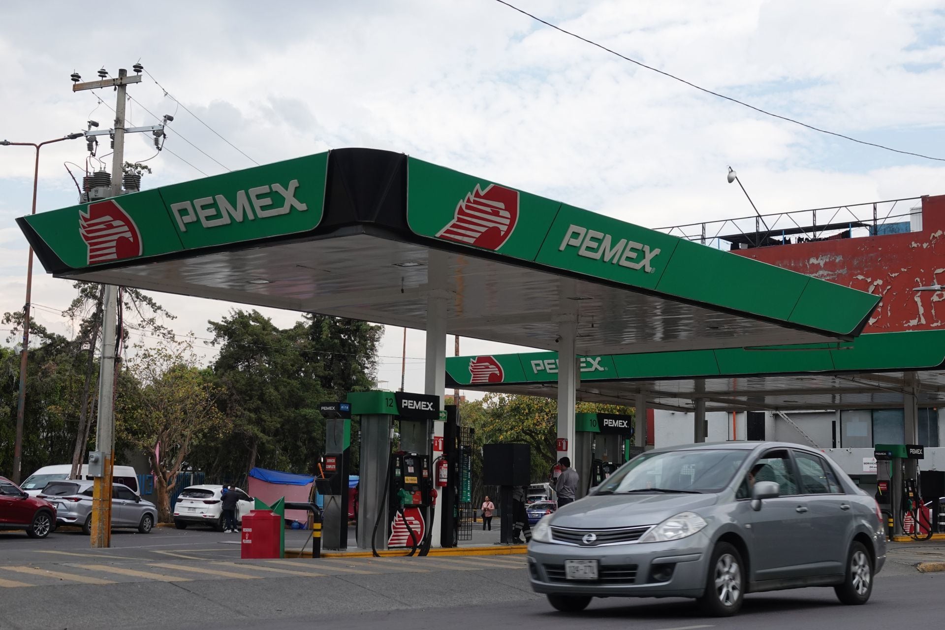 Hacienda ‘eleva’ estímulos fiscales para la gasolina Magna, ¿cómo quedan la Premium y el diésel?