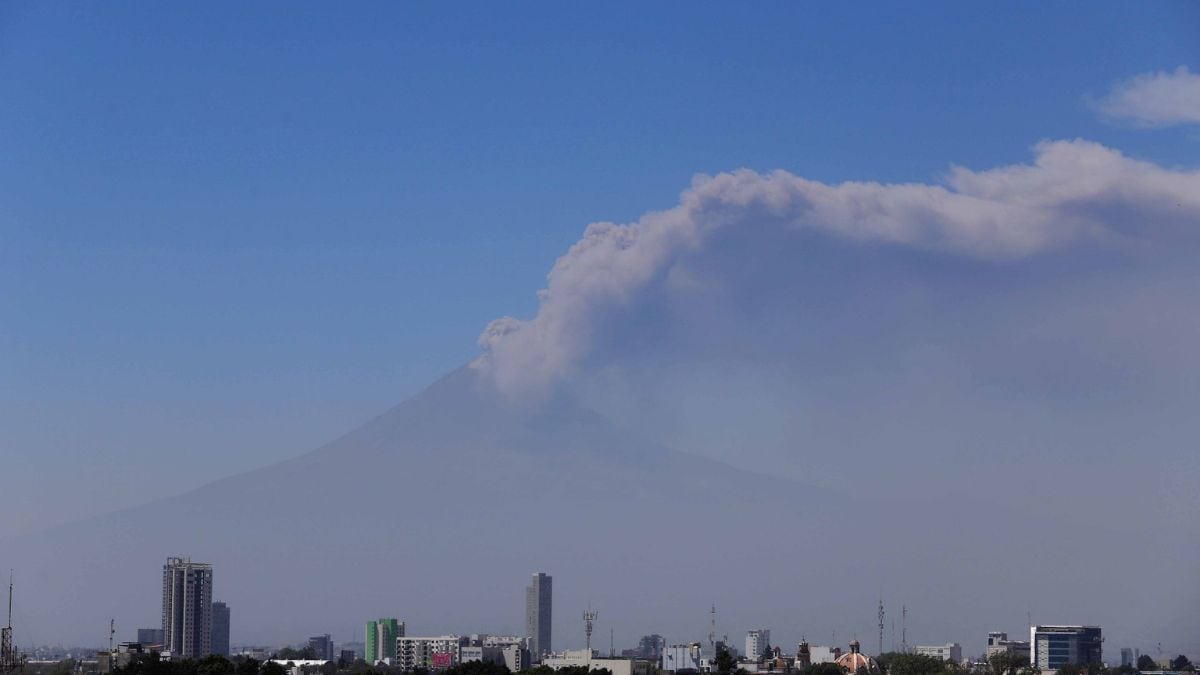 Popocatépetl registra 12 exhalaciones: Prevén caída de ceniza en la CDMX 