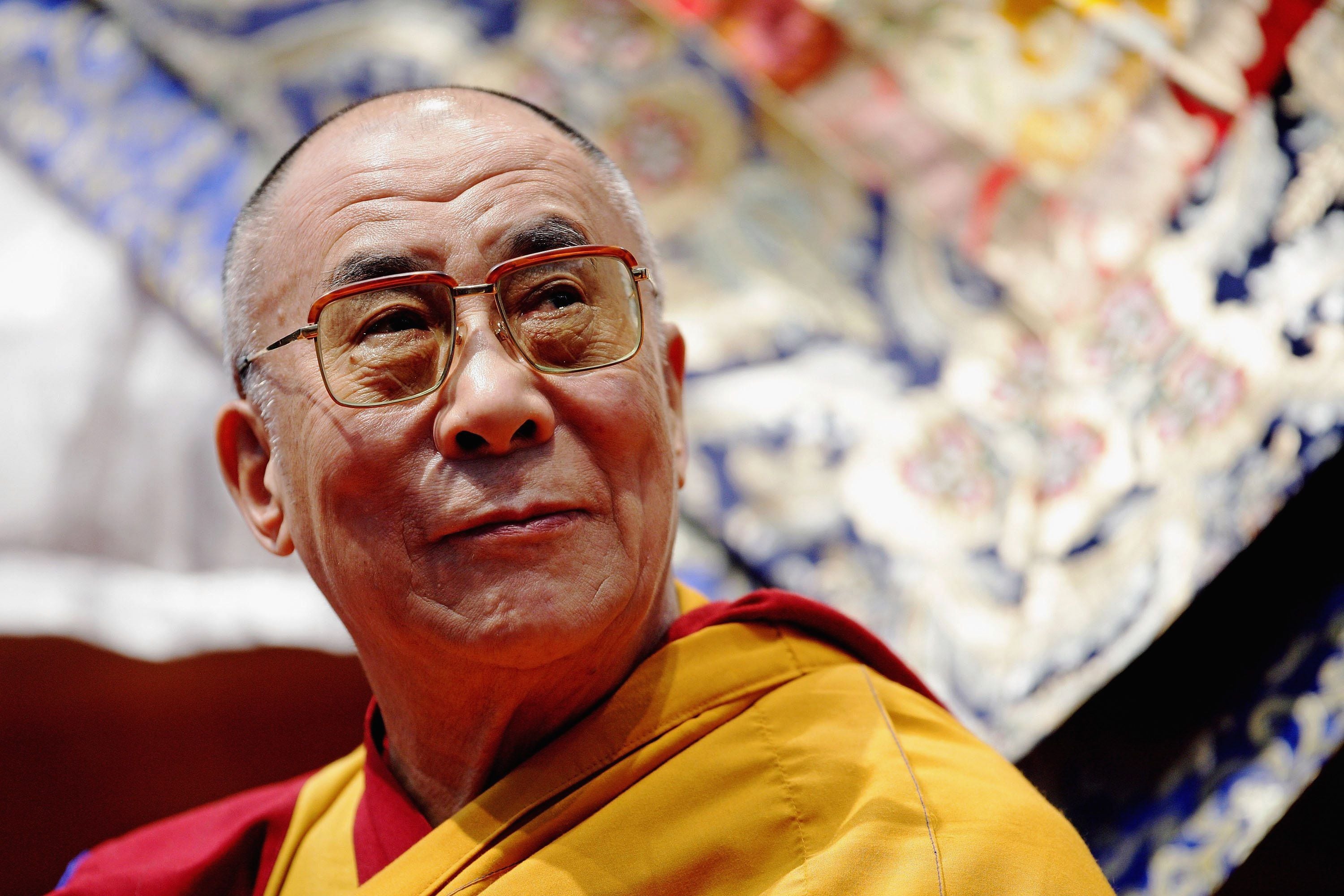 El Dalai Lama aún no piensa en su ‘reencarnación’: ‘Debo ayudar a tanta gente como pueda’