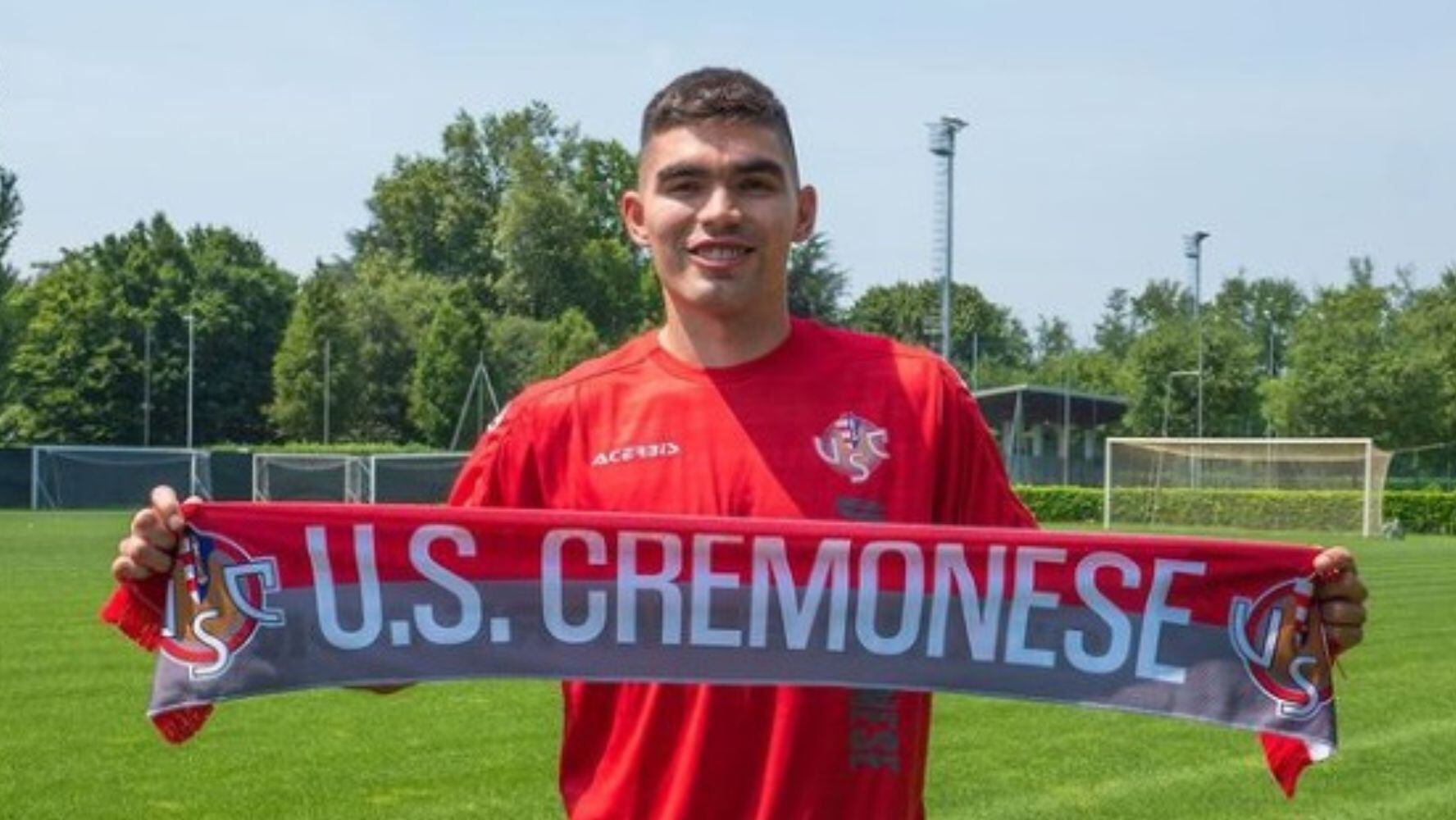 Johan Vásquez es el nuevo jugador del Cremonese en la serie A en la Liga Italiana
