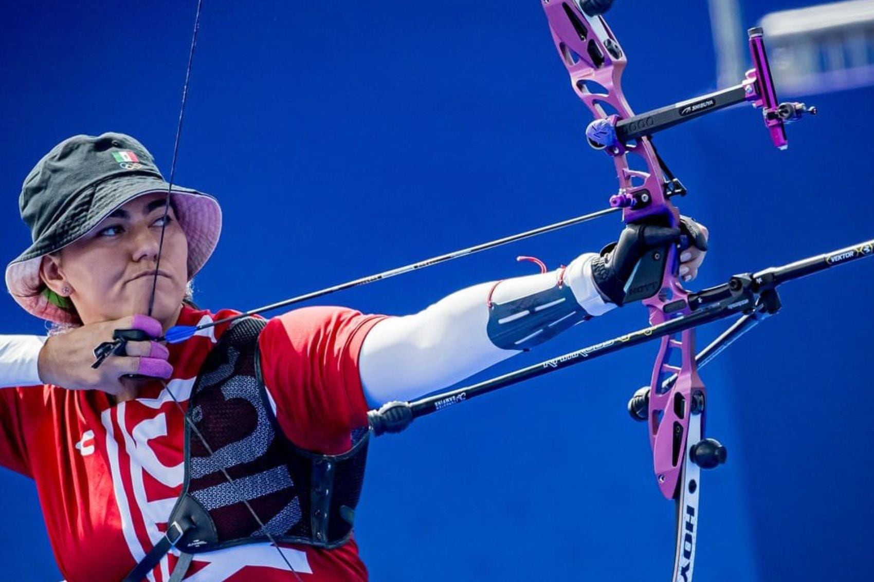 Alejandra Valencia se despidió de París 2024 con una medalla de bronce en tiro con arco. (Foto: Conade)