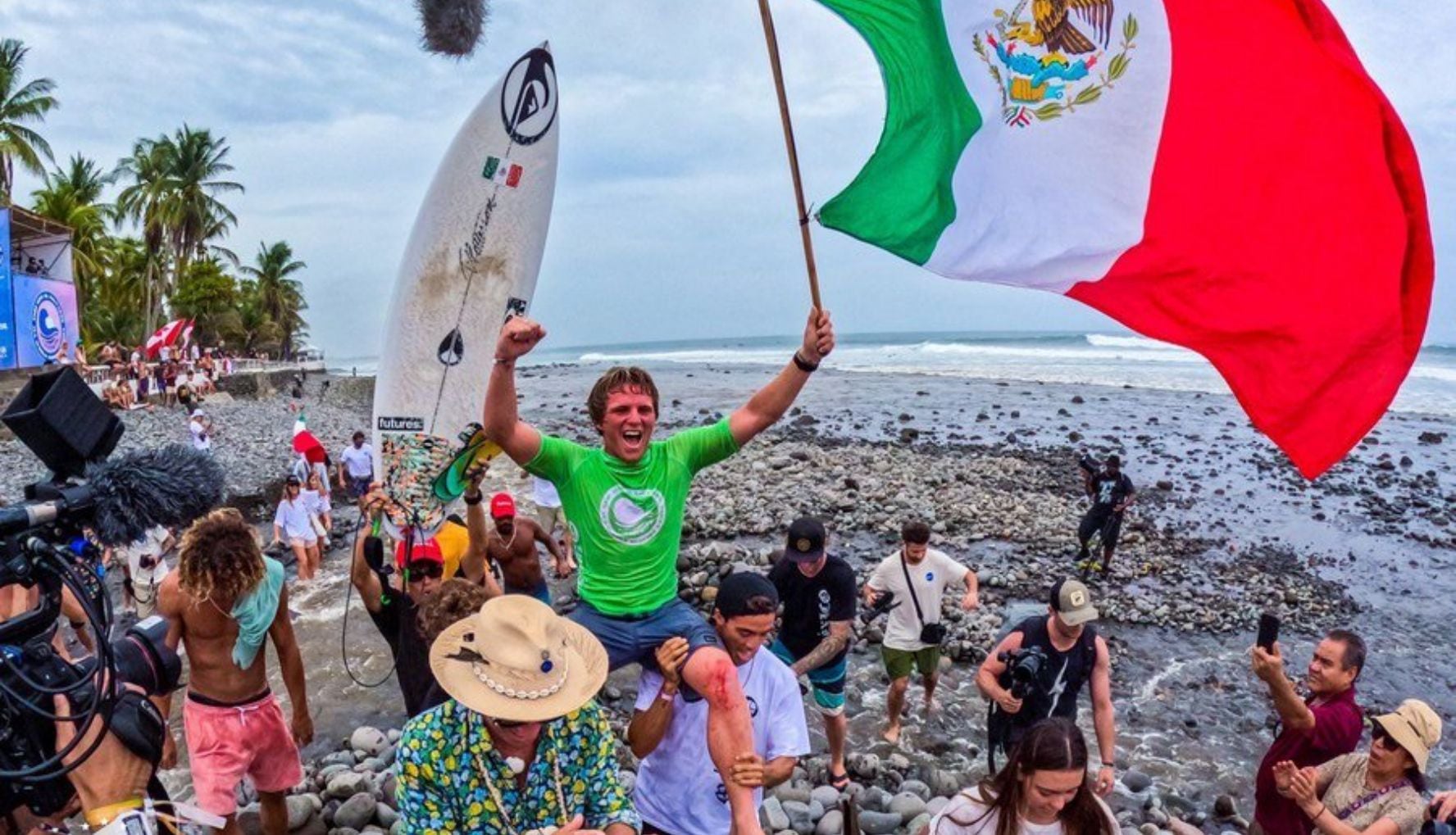 PERFIL: ¿Quién es Alan Cleland Jr., primer surfista mexicano en clasificar a Juegos Olímpicos?
