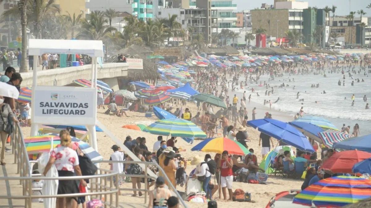 ¿Sabías que en las playas hay 'horarios'? Al menos en Mazatlán sí.