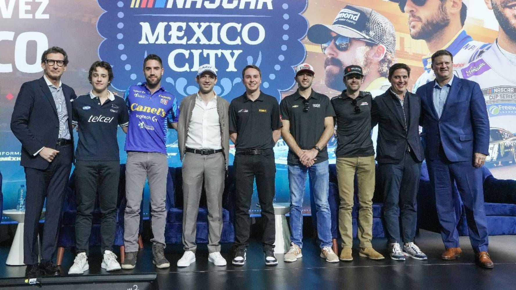 Pilotos destacados de NASCAR Cup Series y NASCAR México ofrecieron una conferencia de prensa en el Centro Banamex. (Foto: Cortesía NASCAR).