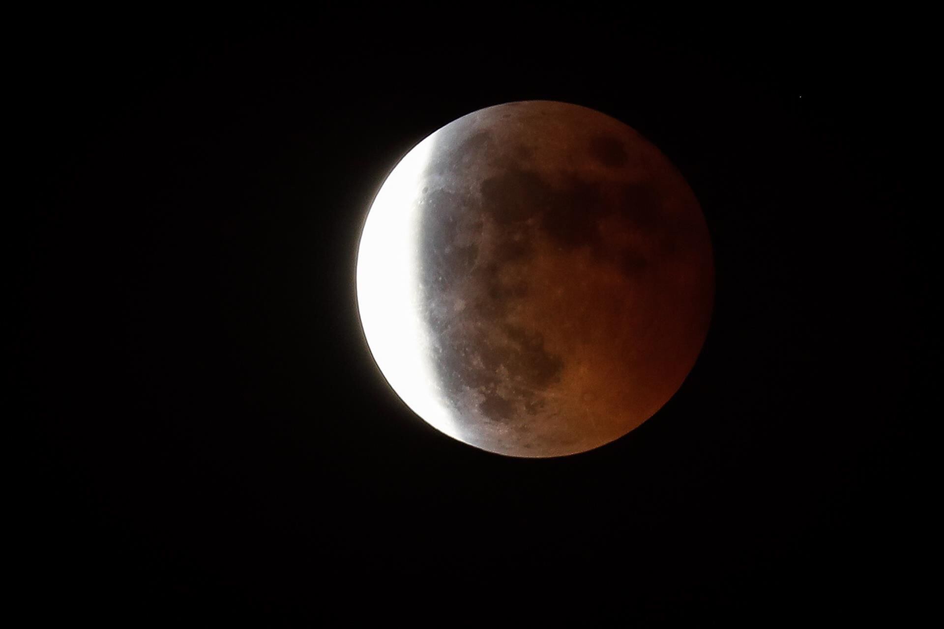 Eclipse de Luna visto desde China.