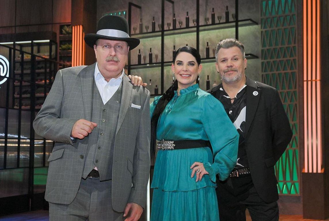 'MasterChef Celebrity' seguirá con la misma plantilla de jueces: Adrián Herrera, Zahie Téllez y Alfonso Cadena. (Foto: Instagram / @masterchefmx)
