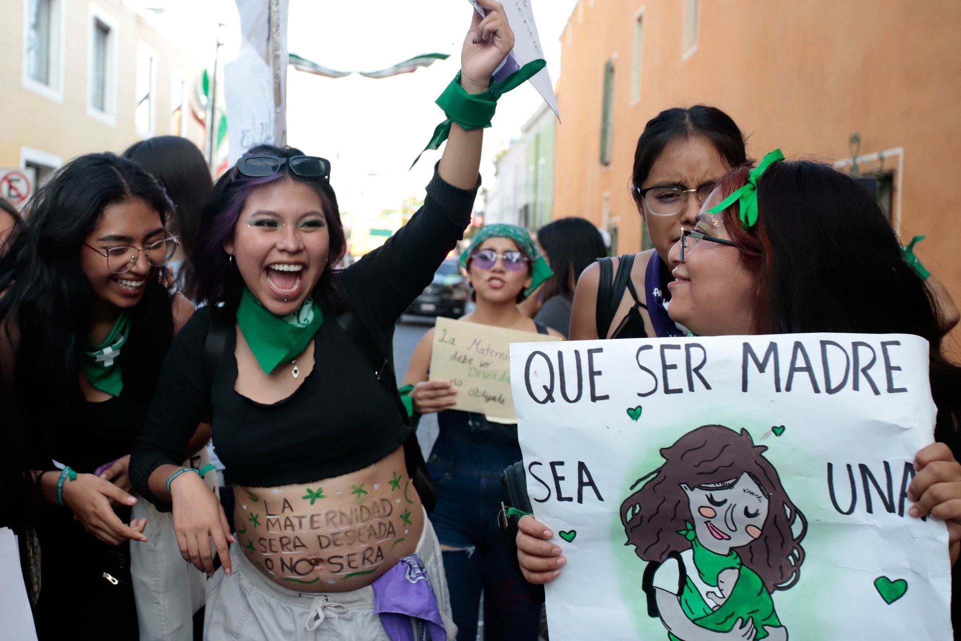 Marea verde llega a Puebla: Congreso estatal despenaliza el aborto