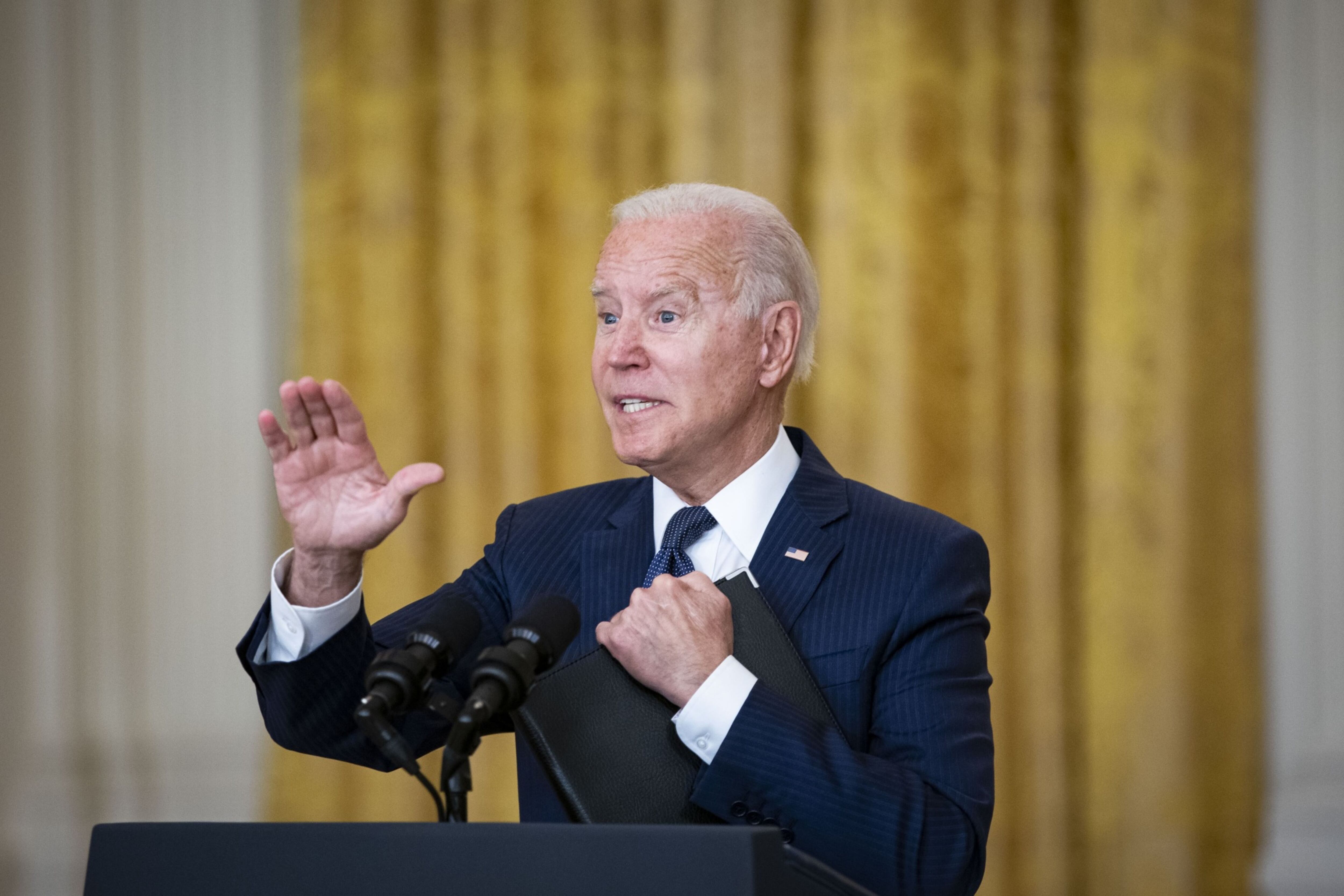 Joe Biden advierte segundo ataque al aeropuerto de Kabul en las próximas 24 horas
