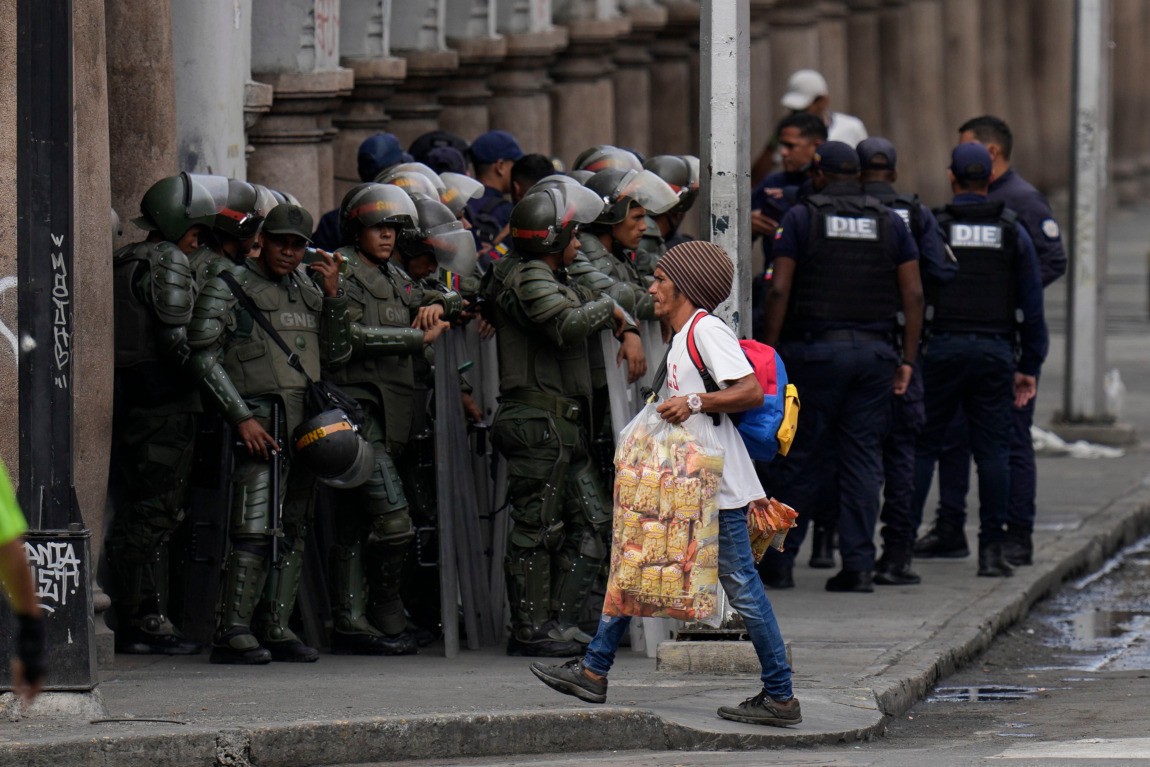 La Guardia Nacional bolivariana en los días previos a la toma de posesión del presidente de Nicolás Maduro para un tercer mandato. 