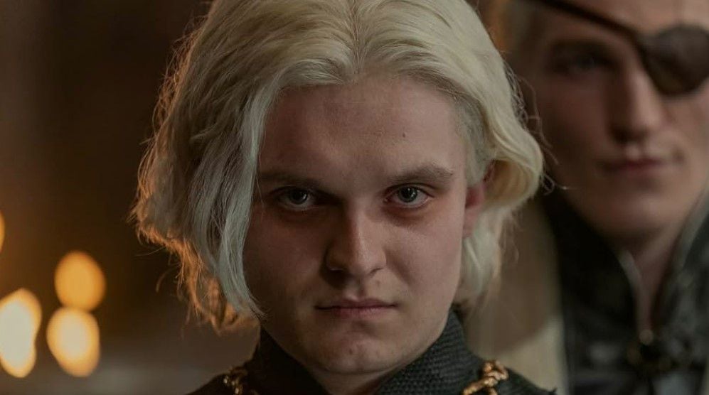 Aegon Targaryen (Tom Glynn-Carney) es el primogénito del rey Viserys y Alicent Hightower.