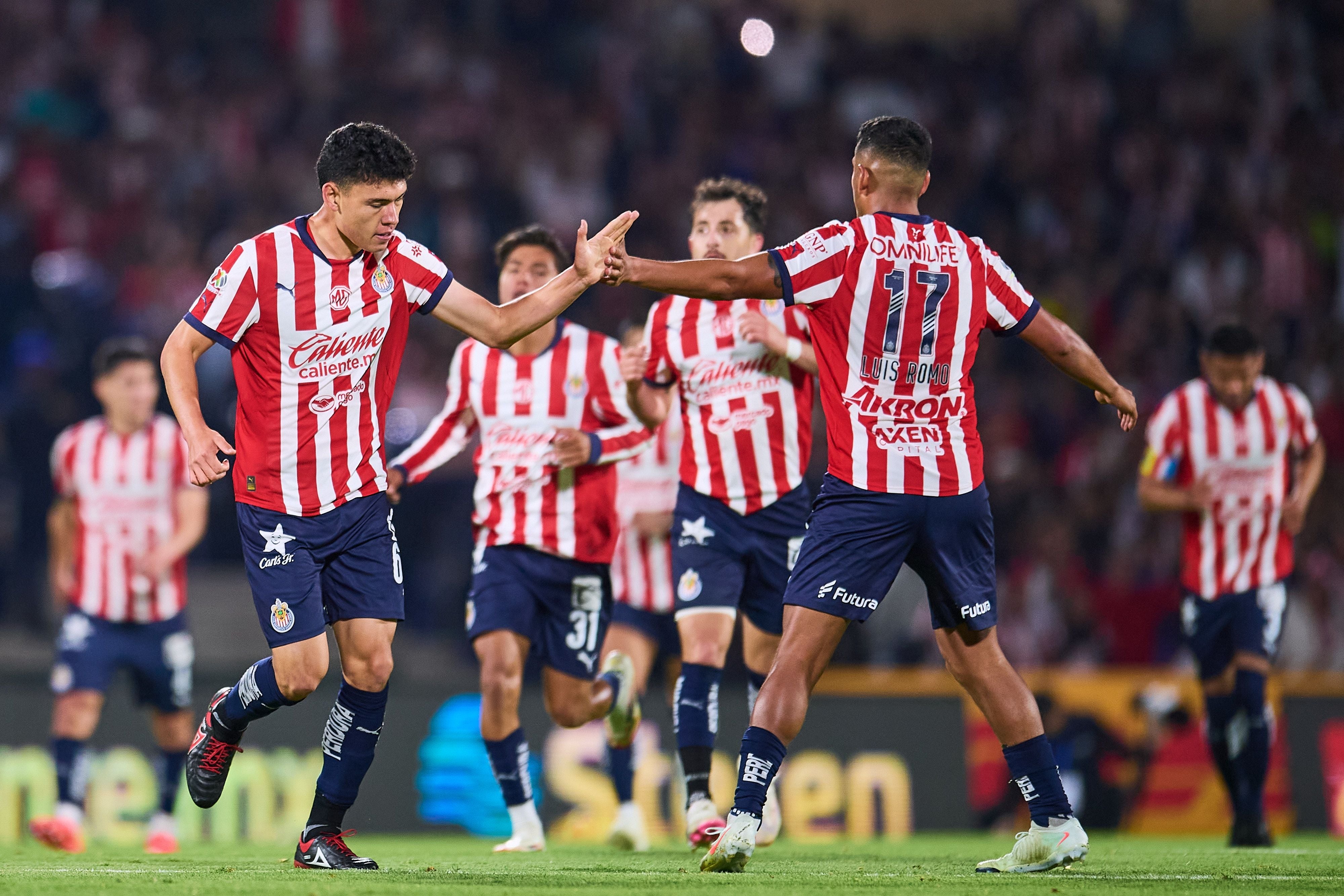 Chivas juega de local dos de los tres clásicos del futbol mexicano contra América. (Foto: Mexsport)