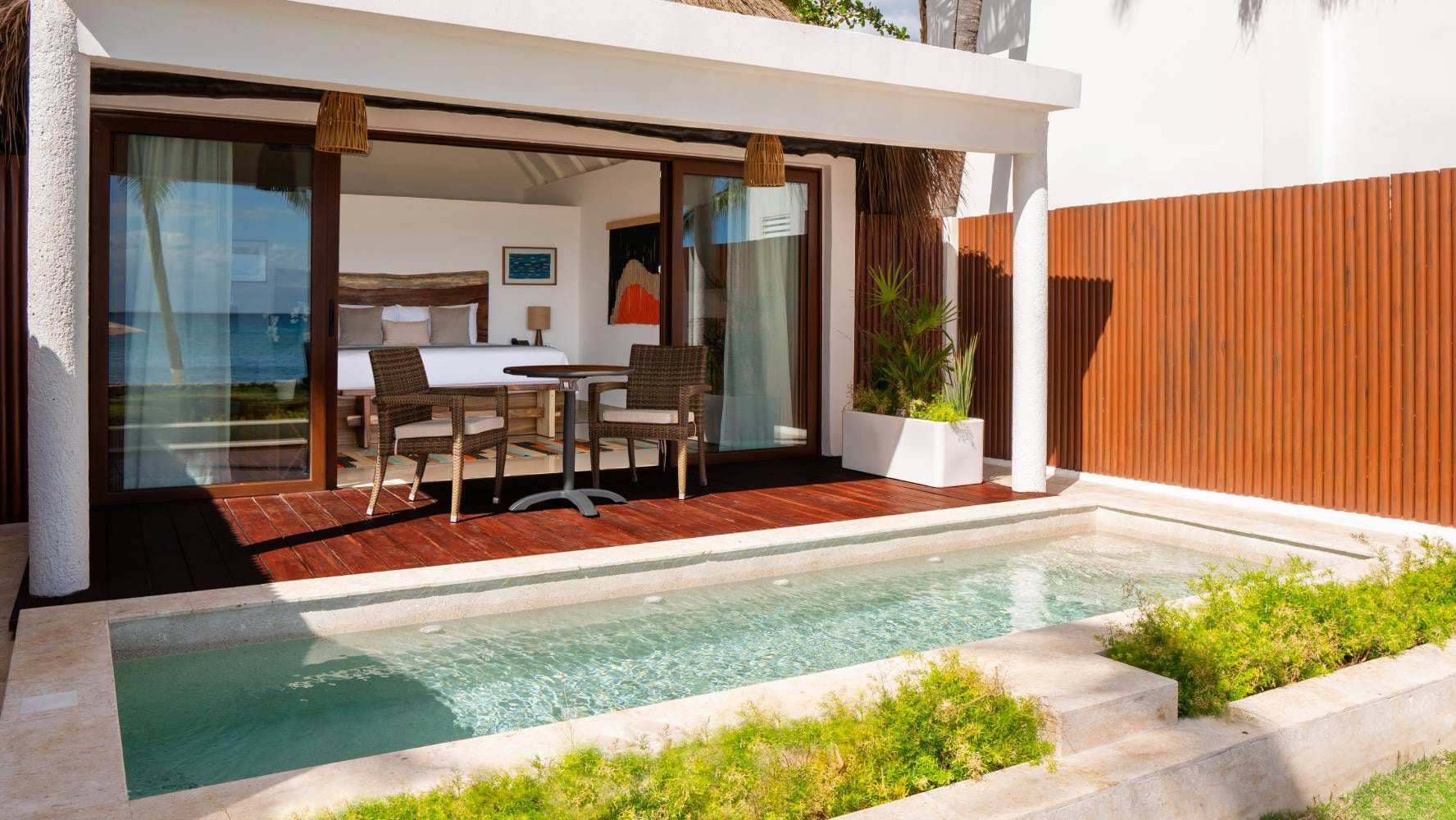 Algunas habitaciones tienen piscina privada. (Foto: Cortesía / The Beachfront by The Fives Hotels).
