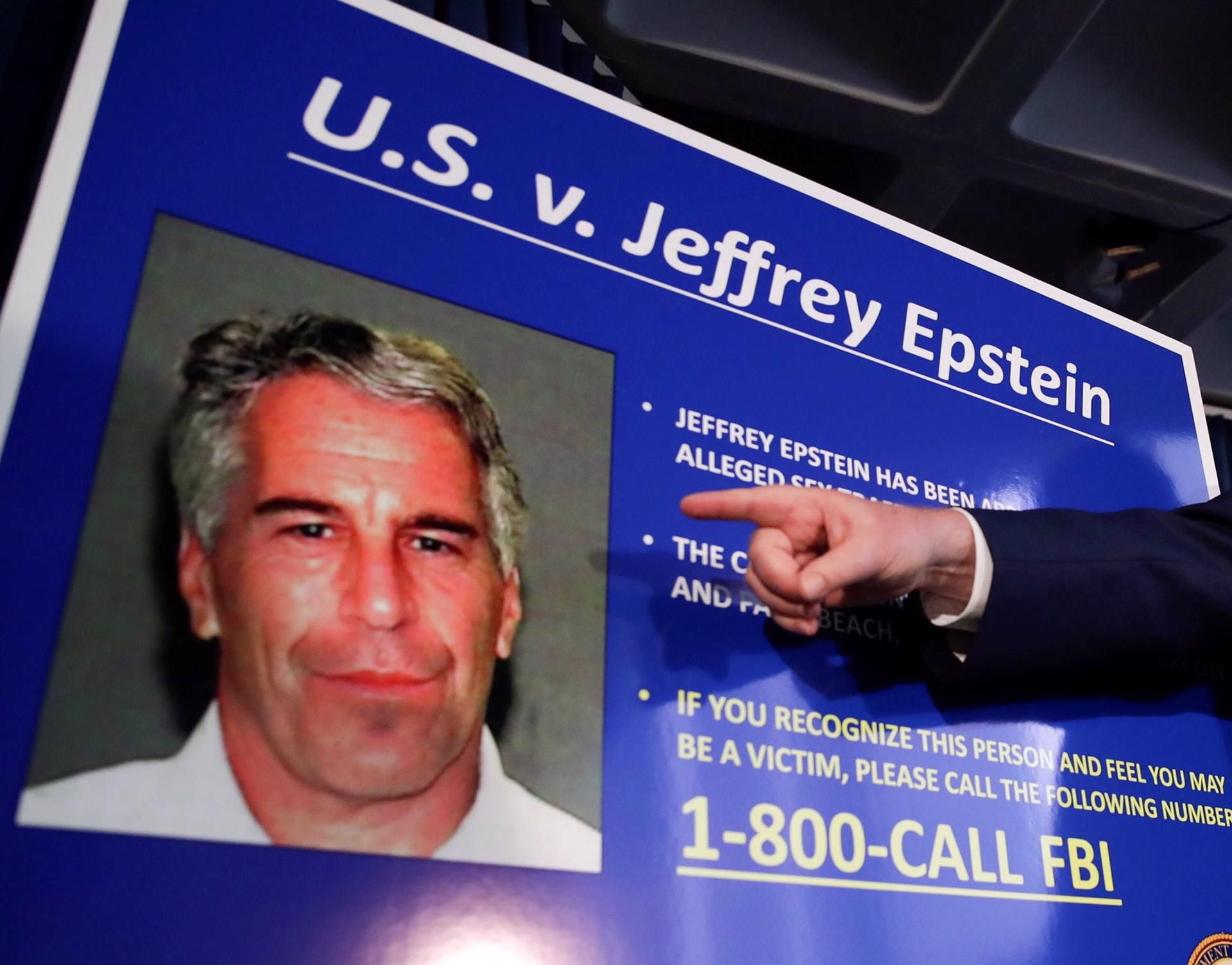 Lista de Epstein reveló demasiado: Víctimas e involucrados dicen ‘temer por su seguridad’       