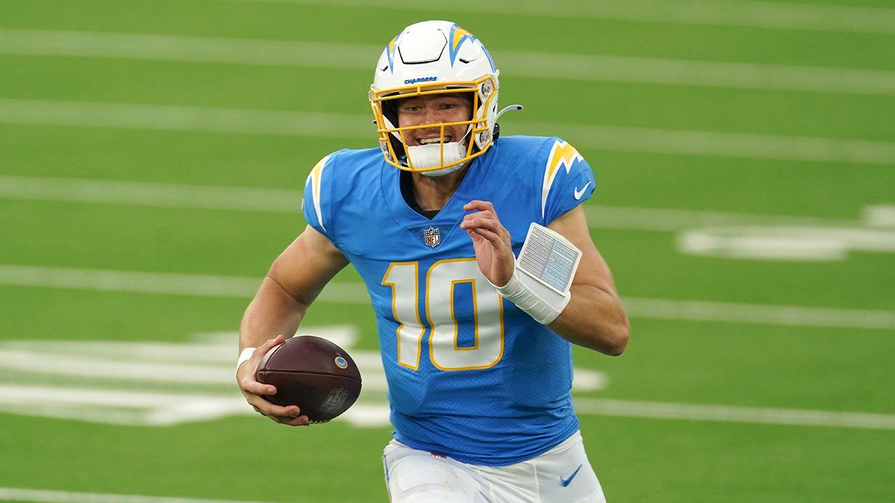 Justin Herbert es el quarterback de Los Ángeles Chargers. (Foto: Especial)