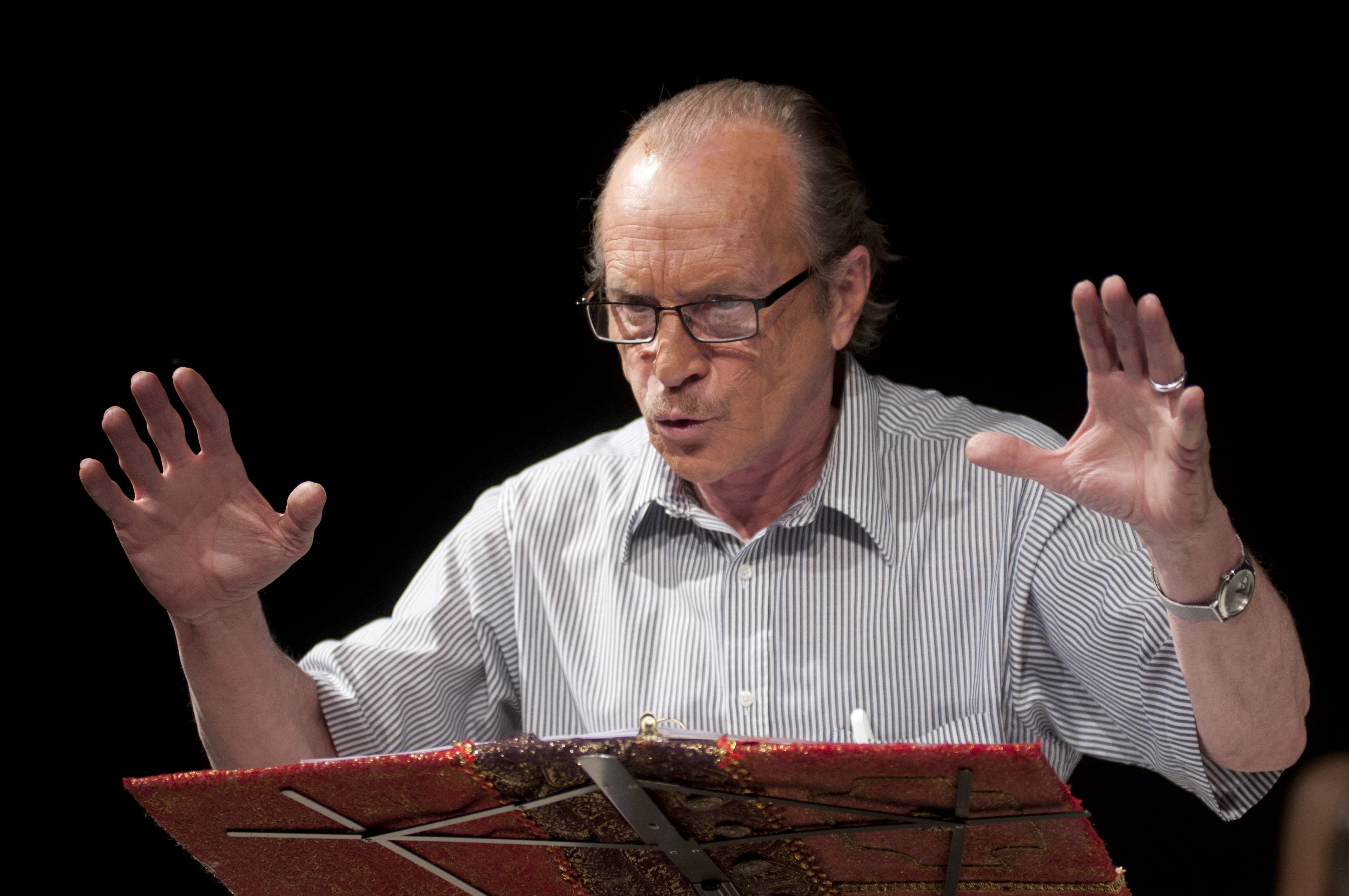 Juan Carlos Colombo también es un actor de teatro. (Foto: Cuartoscuro)