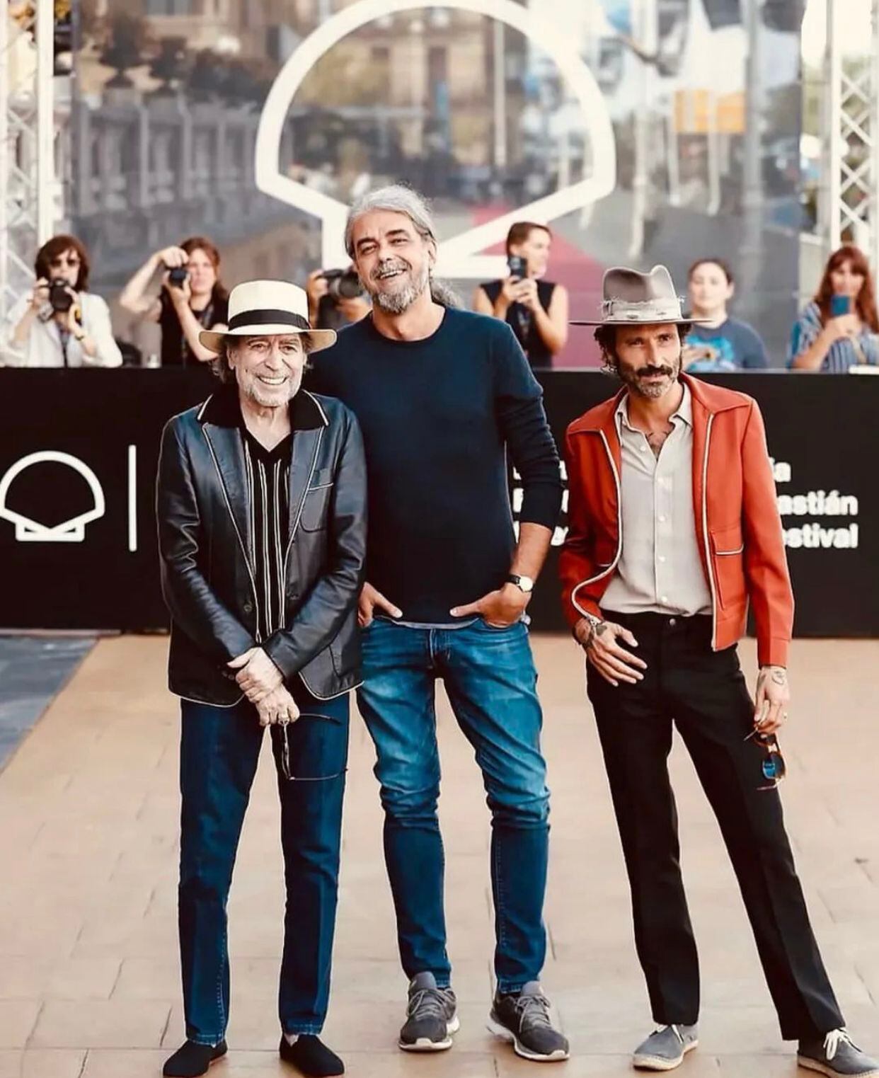 El cantante Joaquín Sabina acompañó el preestreno del documental ‘Sintiéndolo mucho‘. (Foto: Instagram / @joaquinsabinanooficial)