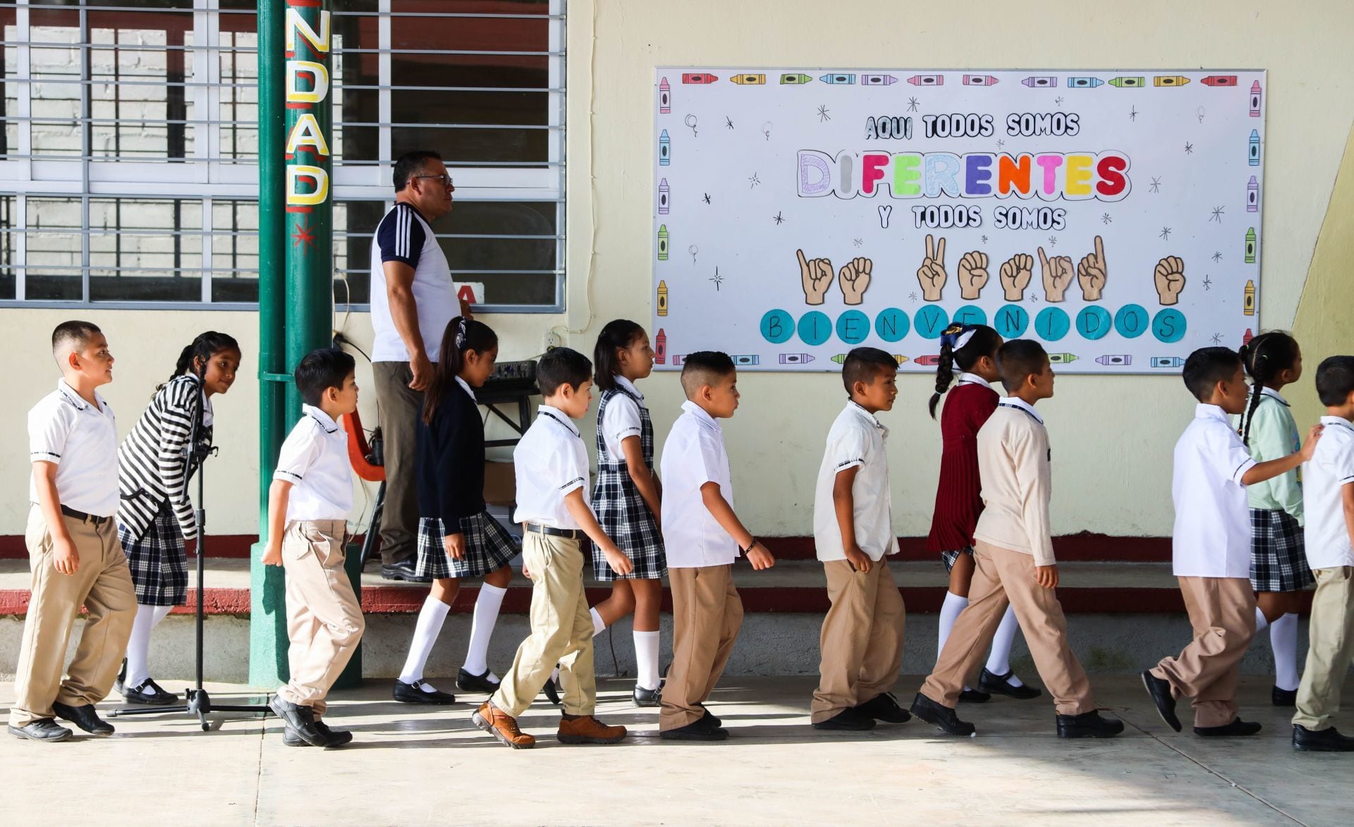 ‘Vive saludable, vive feliz’: ¿De qué va y cuándo arrancará el programa de la SEP en escuelas públicas?