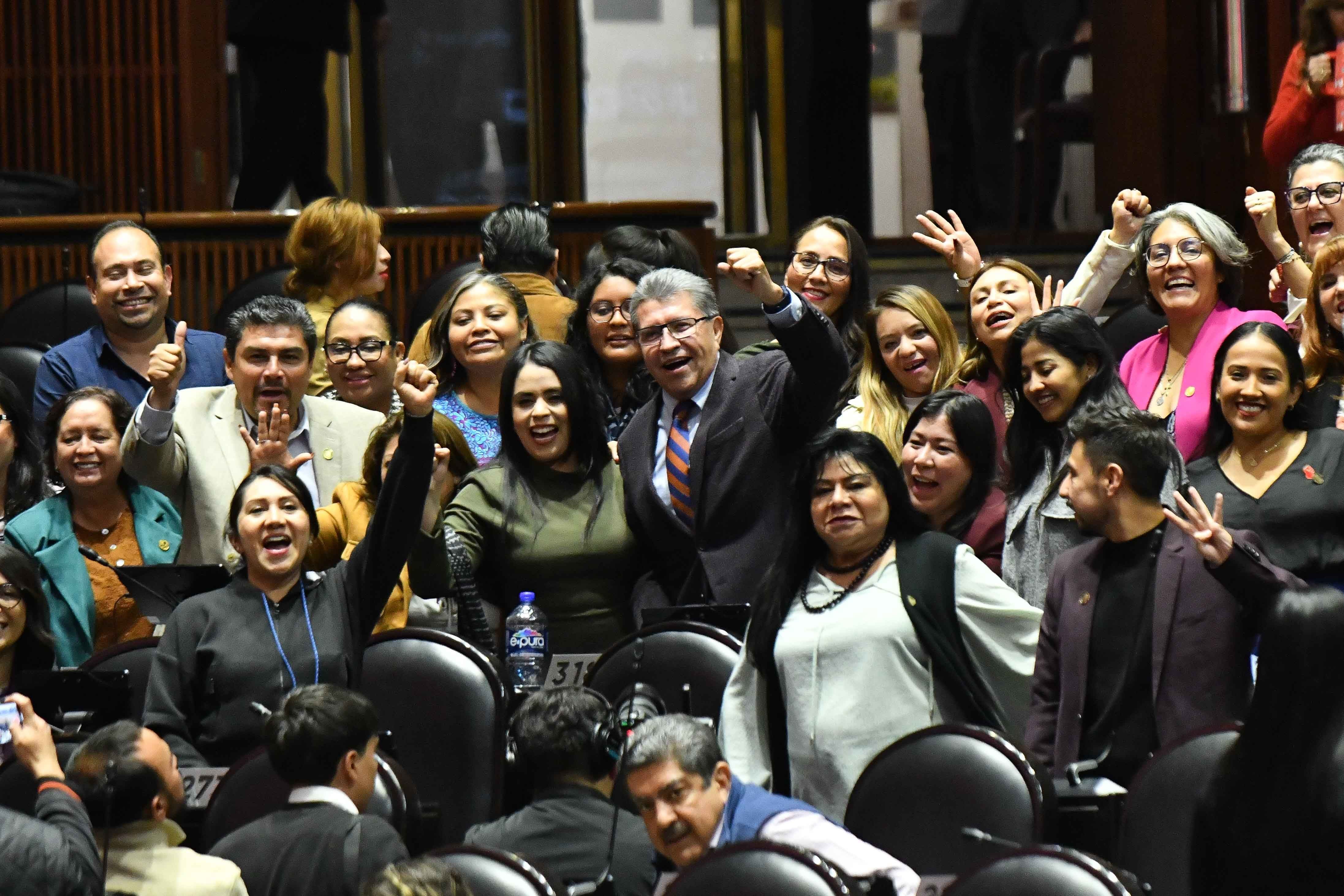 El reagrupamiento de las fuerzas de poder en Morena