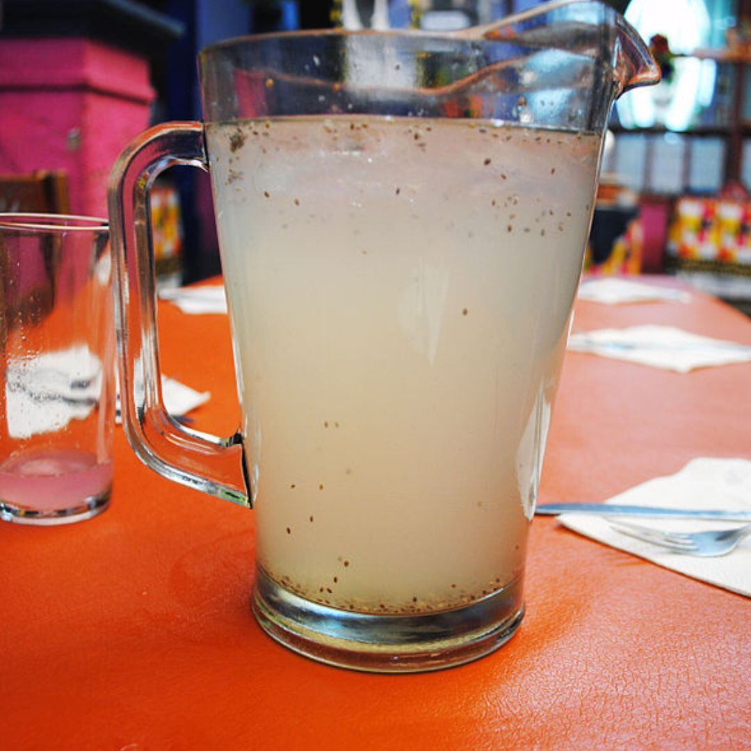 El agua de pepino con limón no debería endulzarse con azúcar. (Foto: Wikimedia Commons)