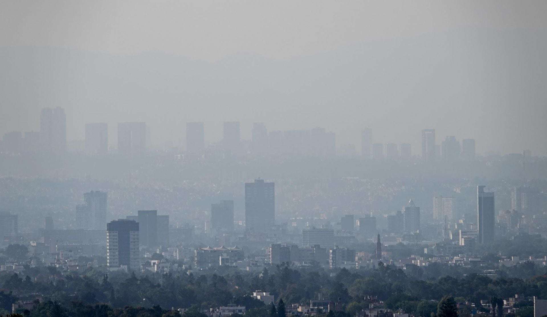 Activan contingencia ambiental en el Valle de México: Estos autos no circulan mañana viernes