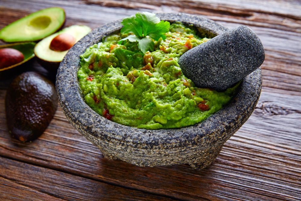 El guacamole es una salsa de origen mexicano popular en el Super Bowl. (Foto: Shutterstock).