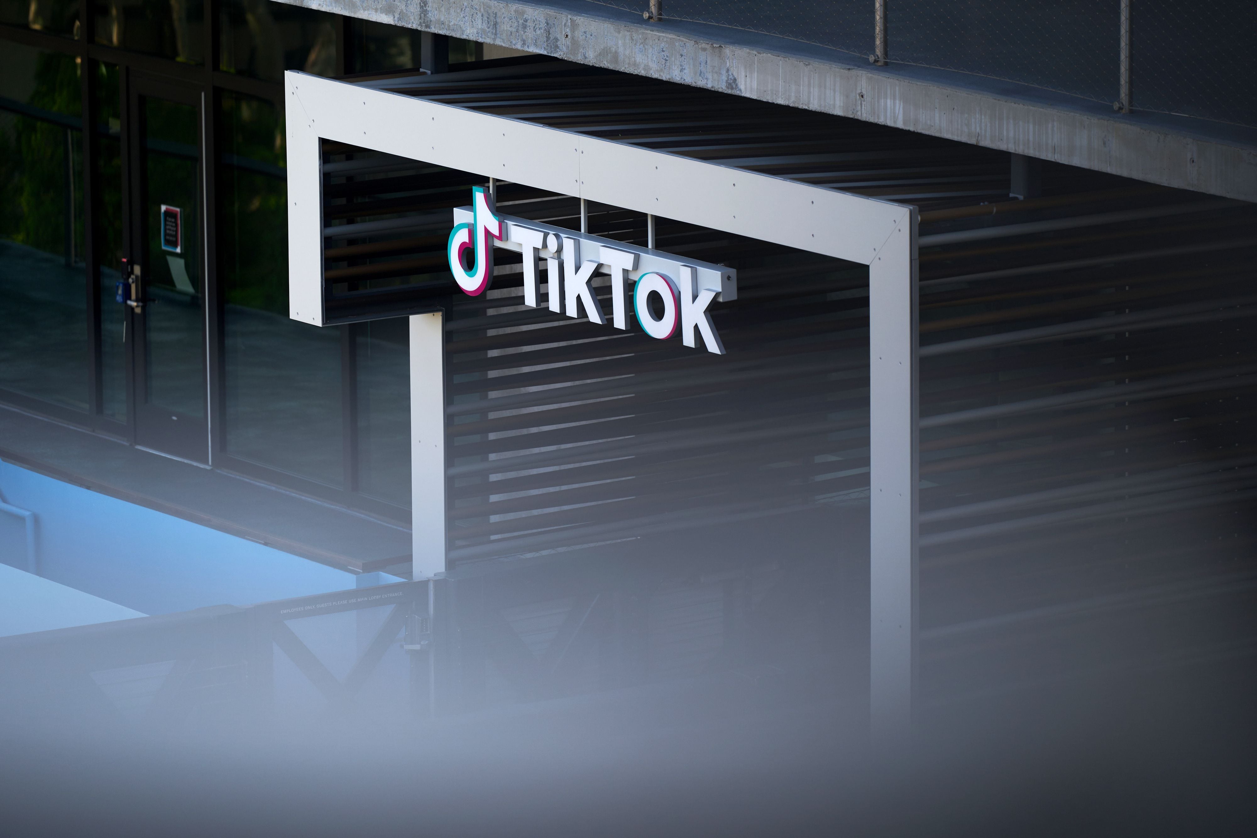TikTok, a una firma del abismo: Senado aprueba ley para que sea vendido o prohibido en EU